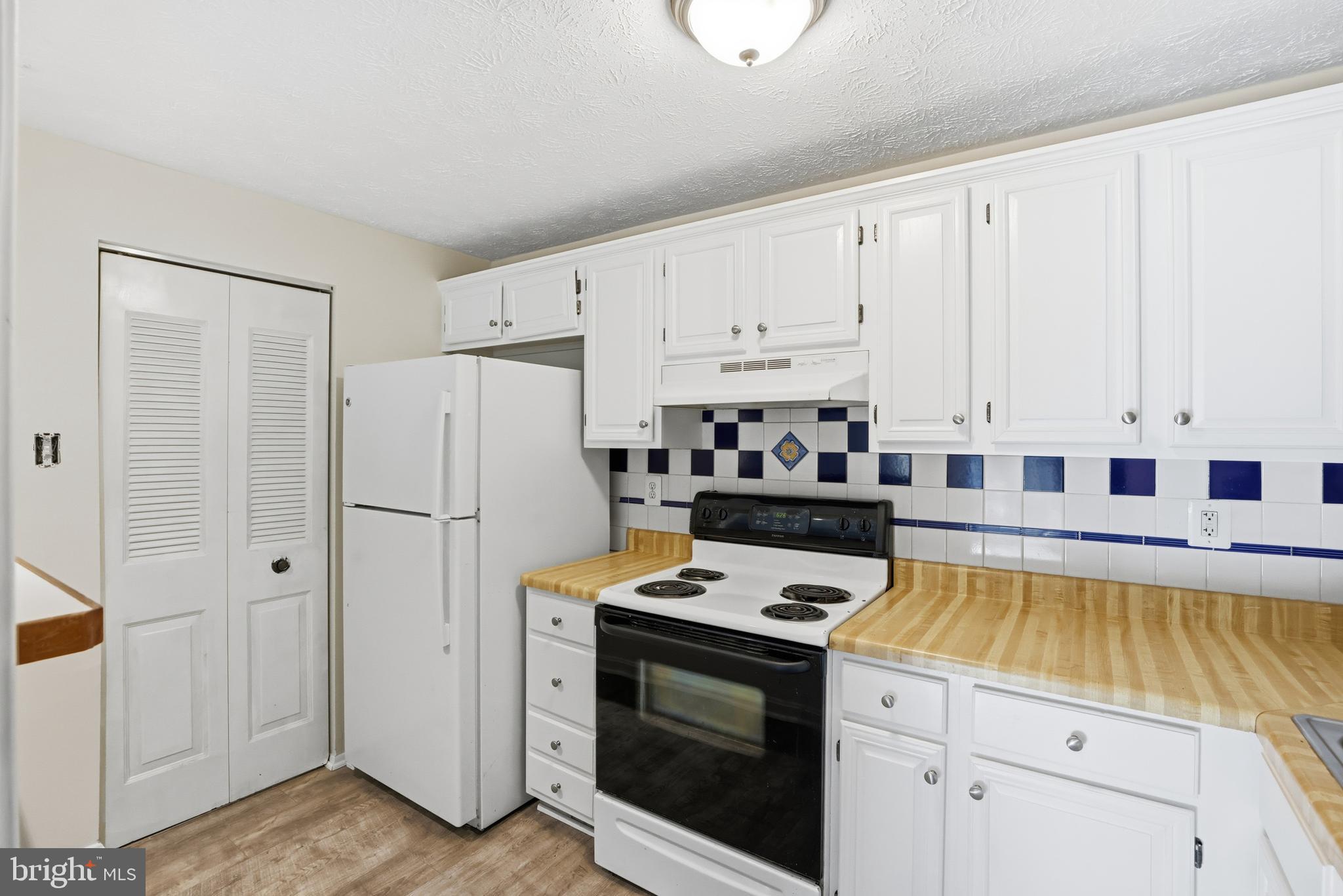 12309 SILVERGATE WAY 908-D
