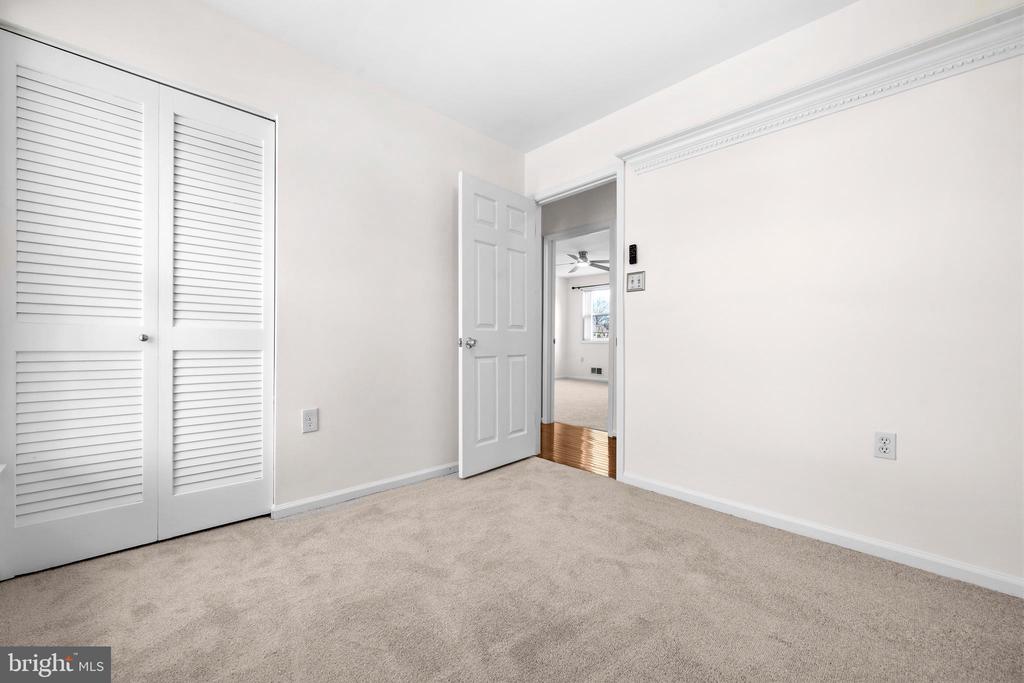5 COATBRIDGE COURT