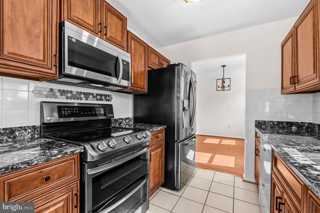 5 COATBRIDGE COURT