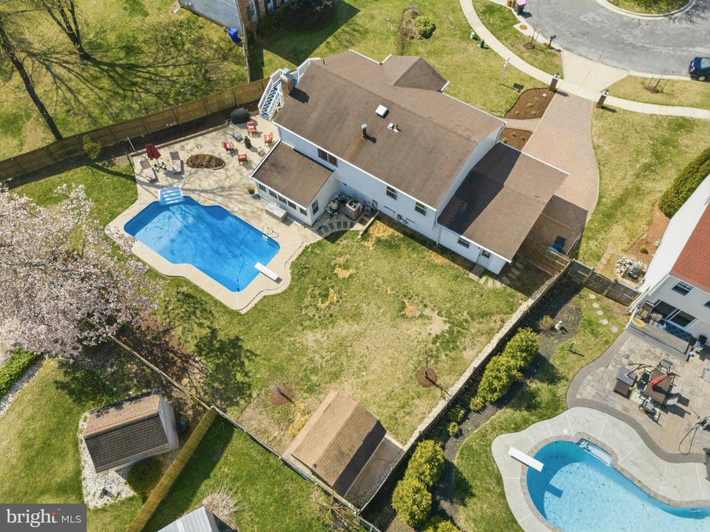 5 COATBRIDGE COURT