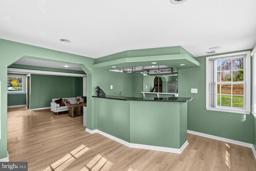 5 COATBRIDGE COURT