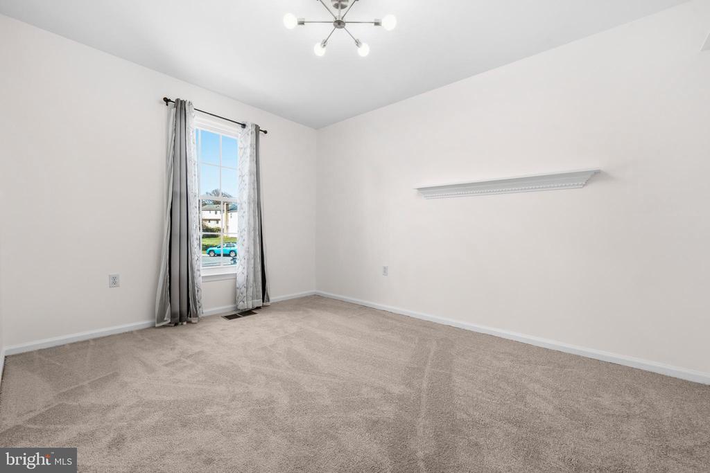 5 COATBRIDGE COURT