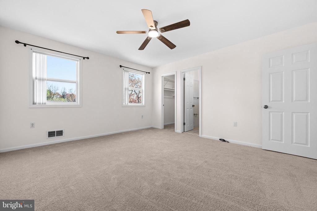 5 COATBRIDGE COURT