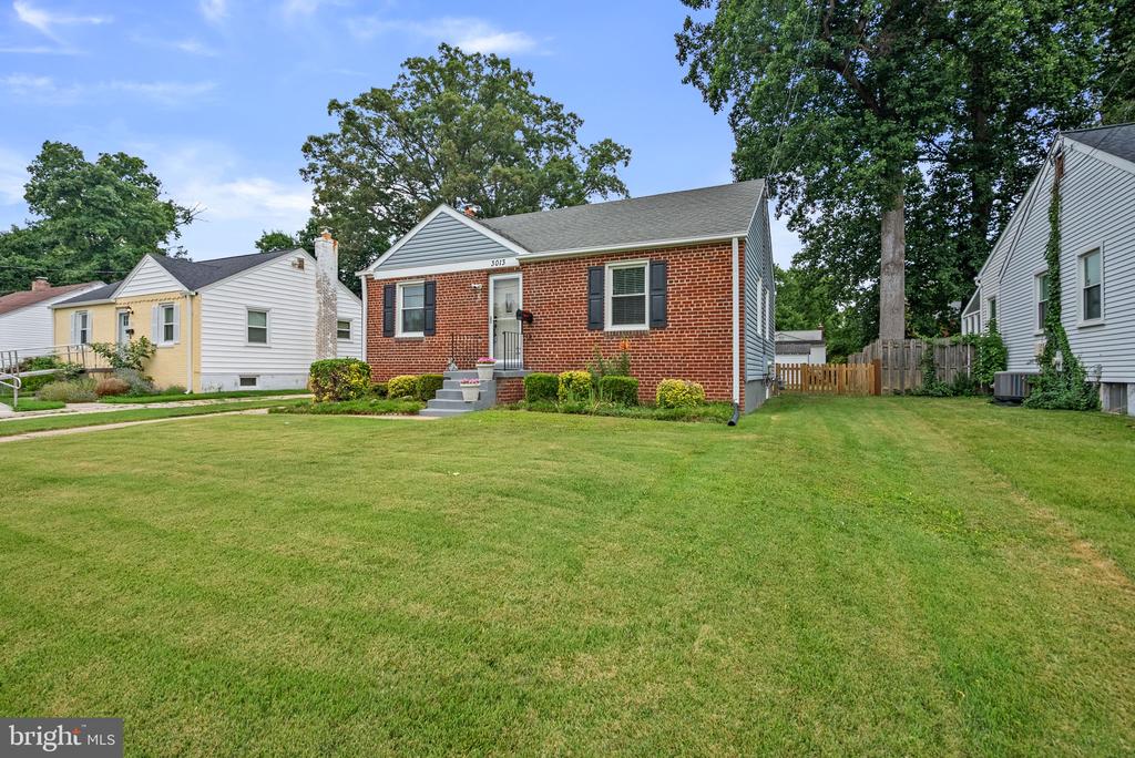 3013 MEDWAY STREET