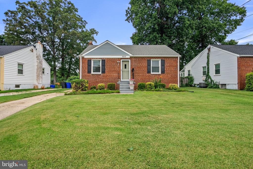 3013 MEDWAY STREET