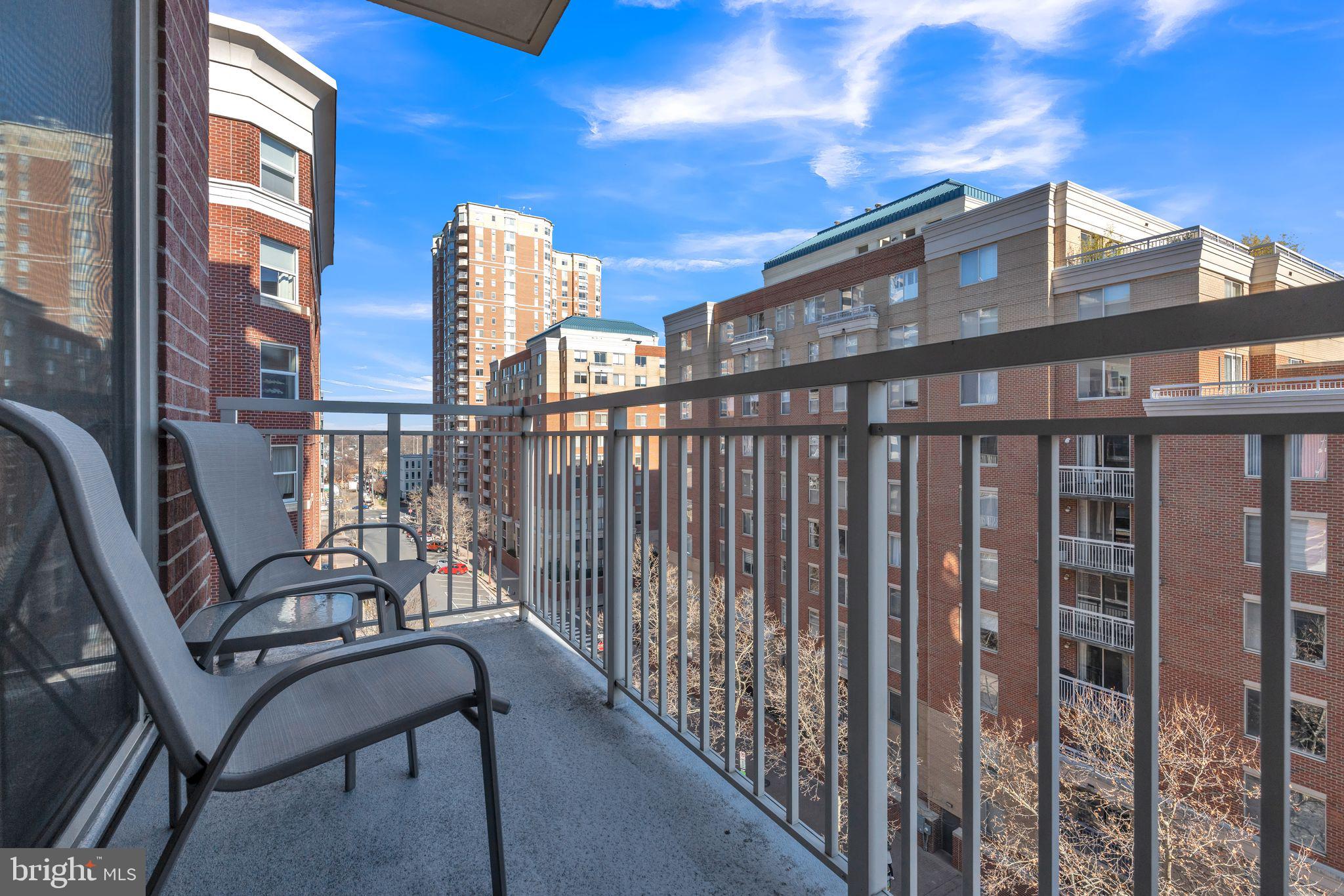 820 N POLLARD STREET 611