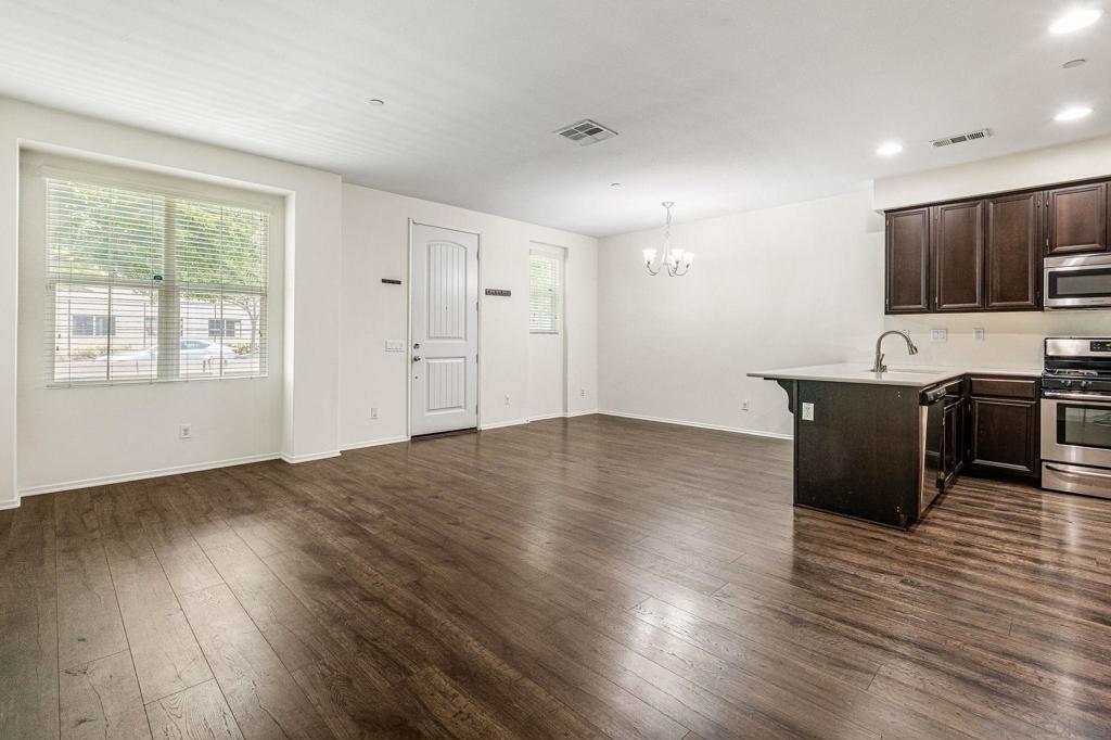 1370 Santa Victoria #3