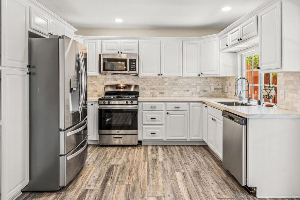 4136 Lynette Circle