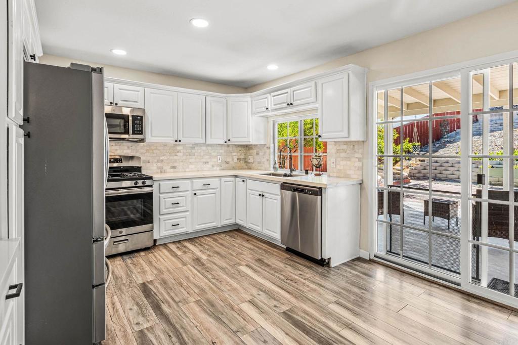 4136 Lynette Circle