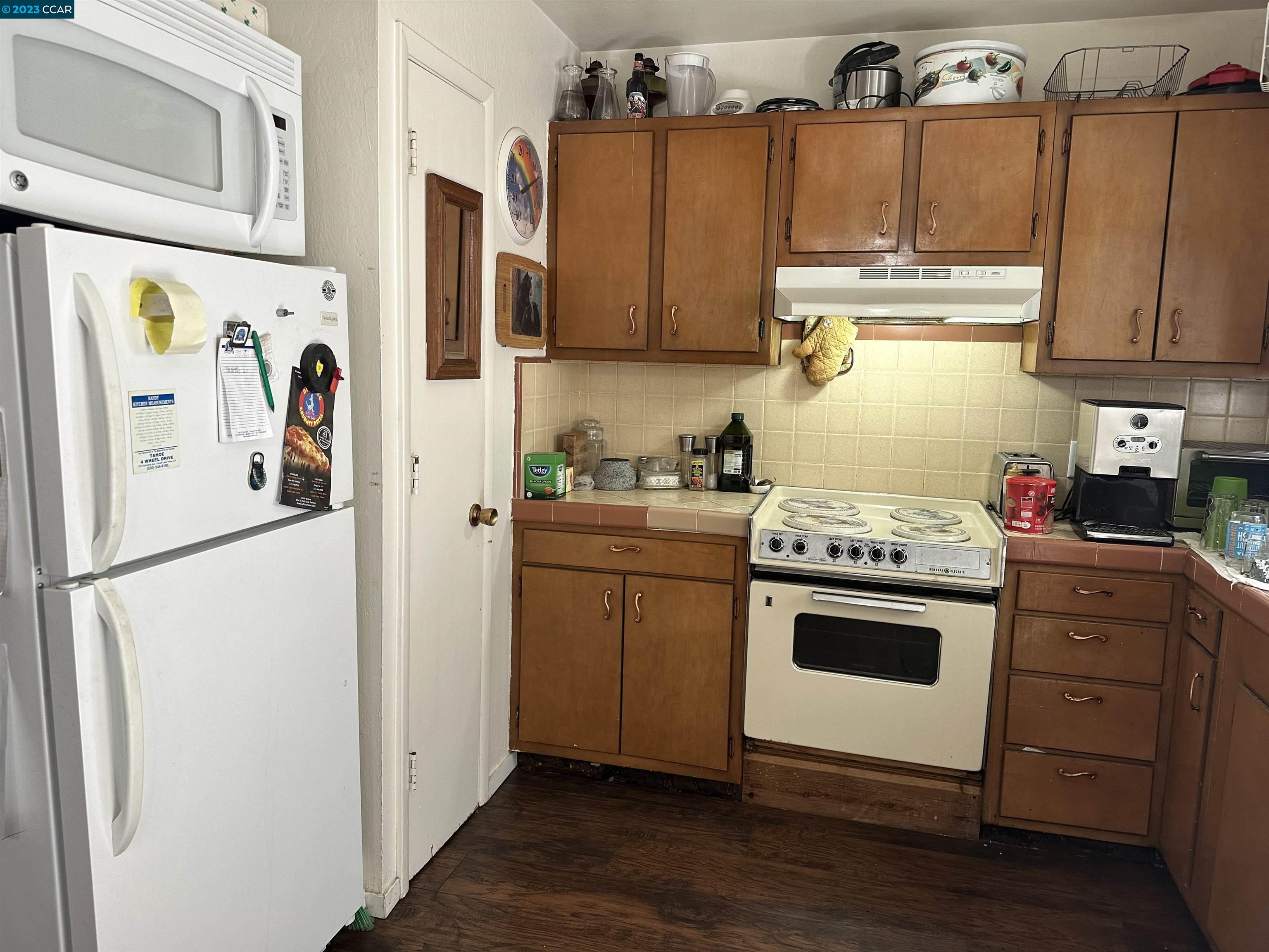 940 Silver Dollar Ave