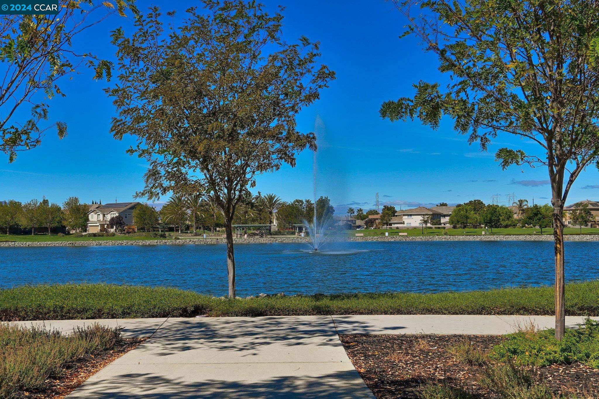 8609 Livingston