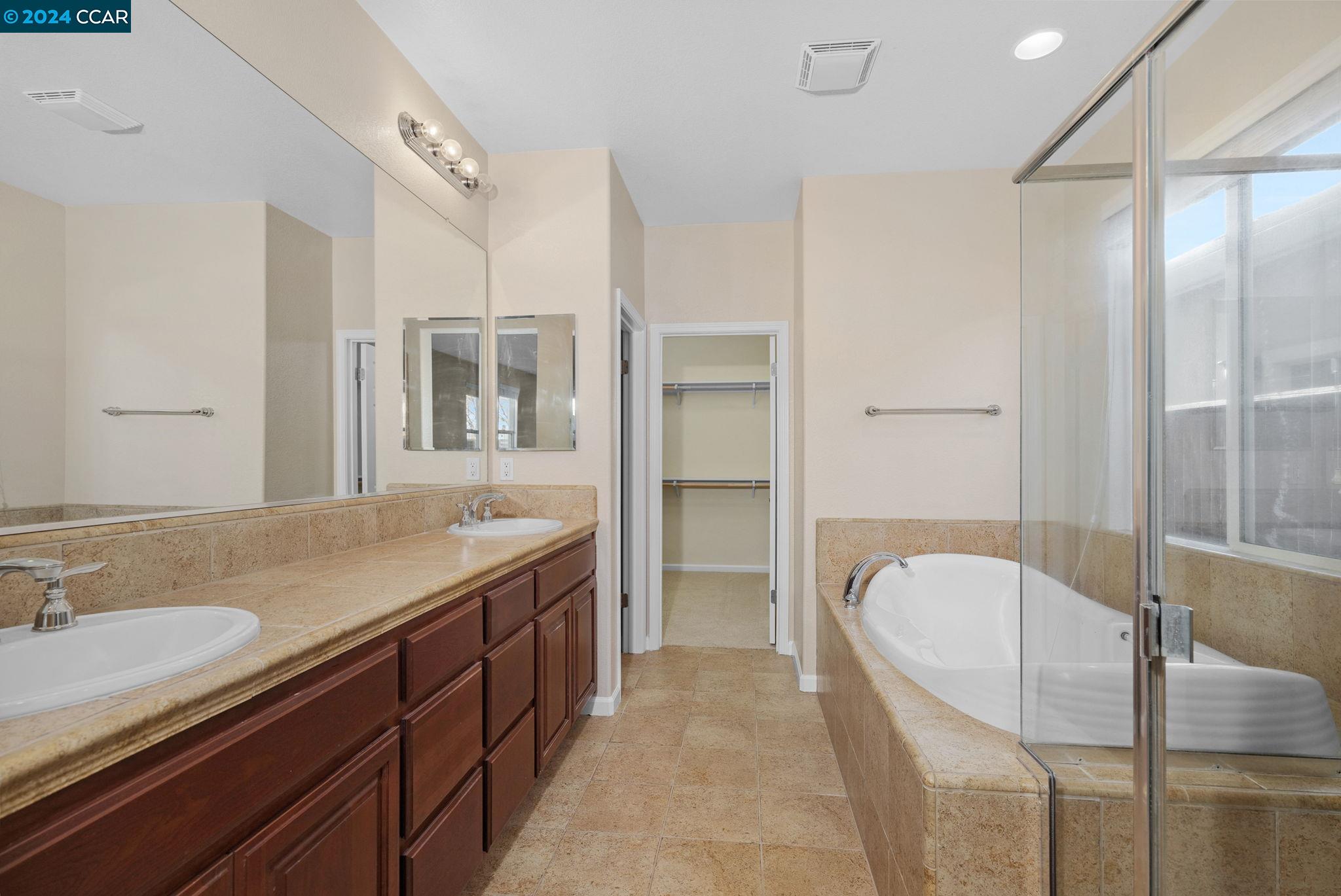 8609 Livingston