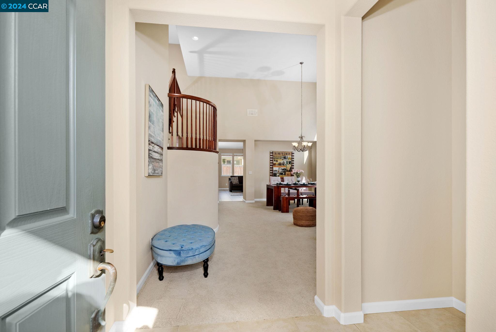 8609 Livingston
