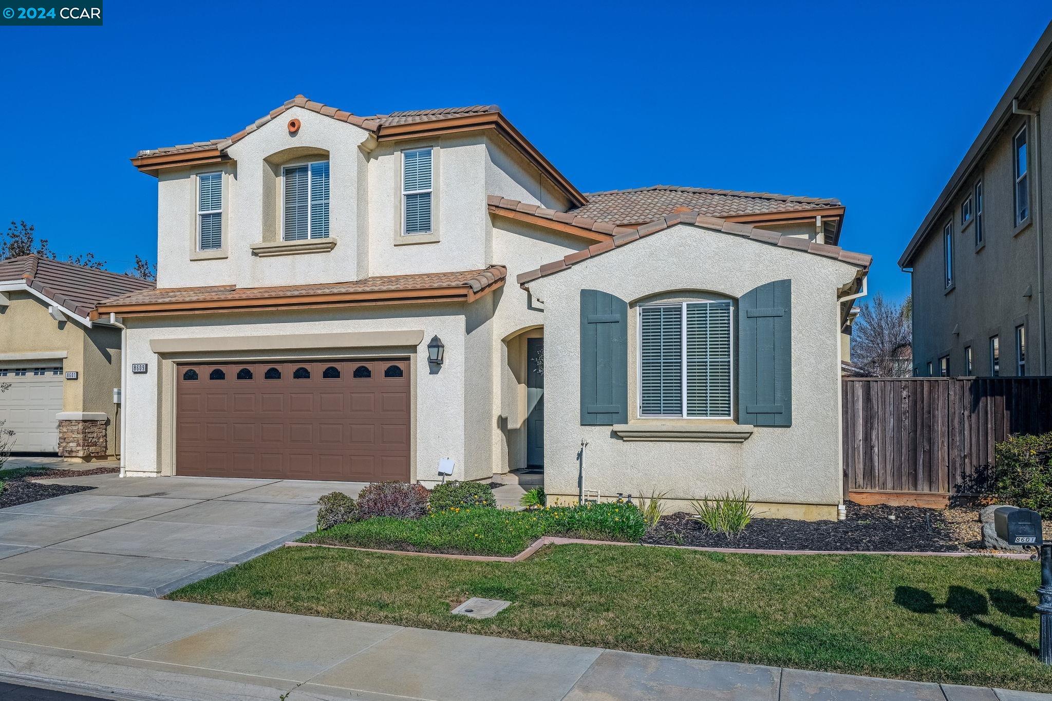 8609 Livingston