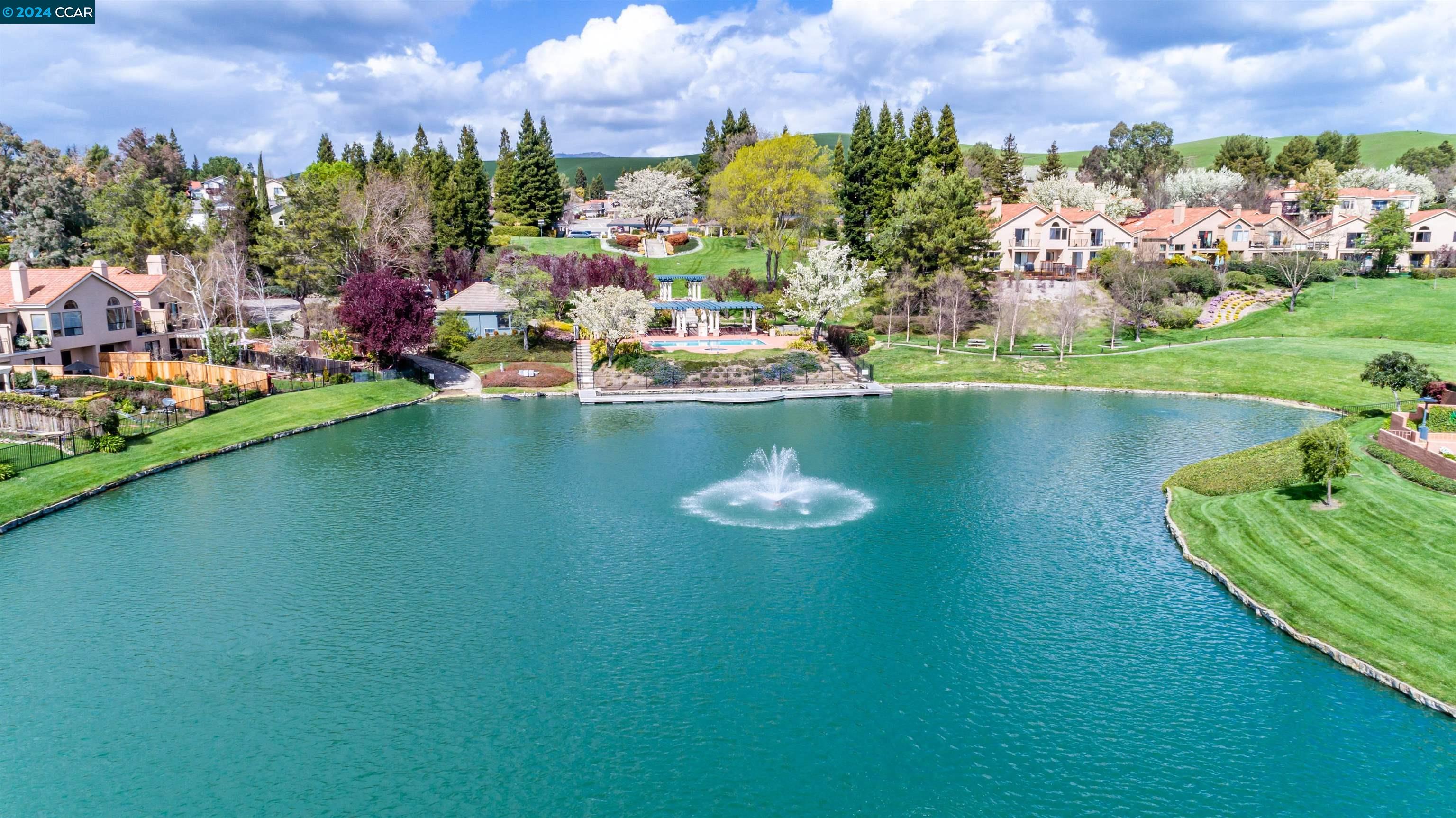 6204 Lakeview Circle