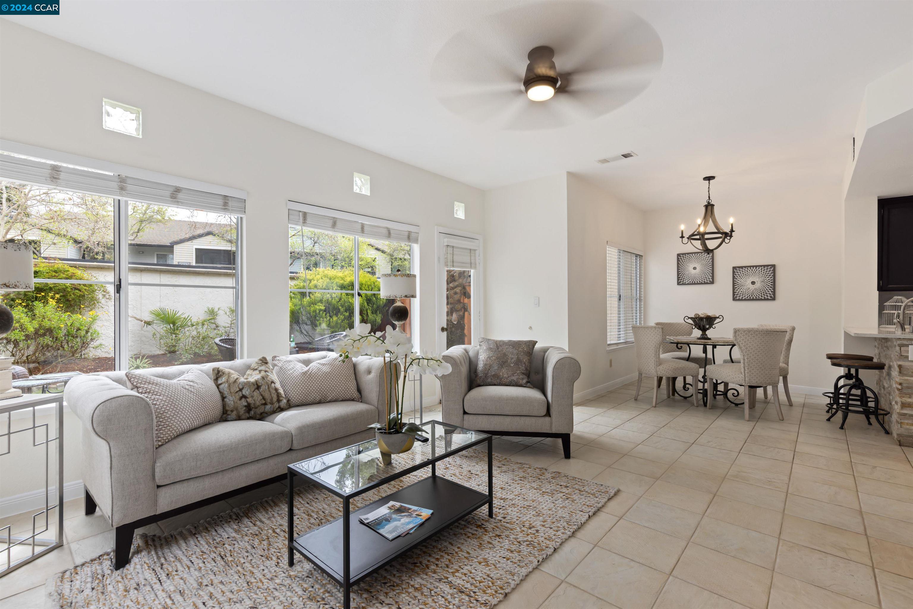 6204 Lakeview Circle