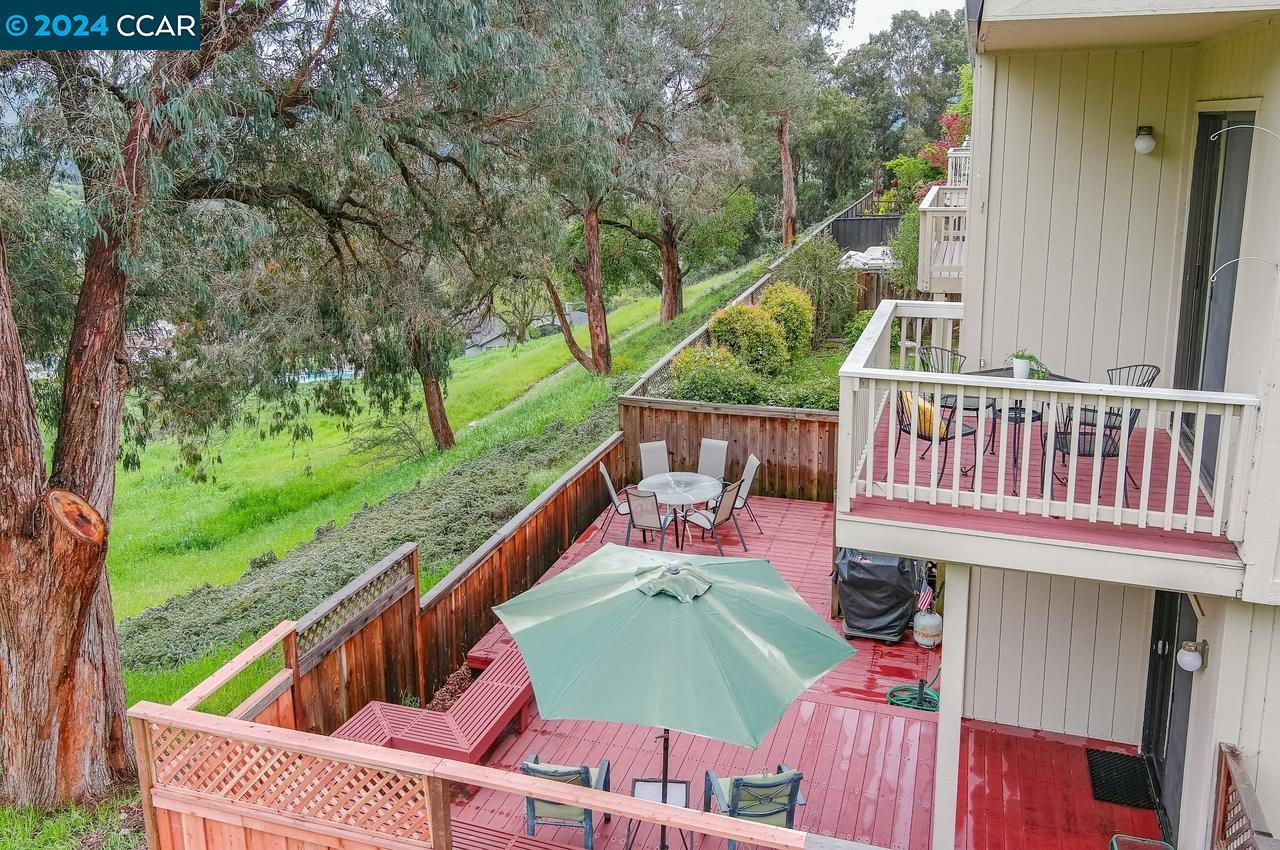 1801 Lamplight Ct
