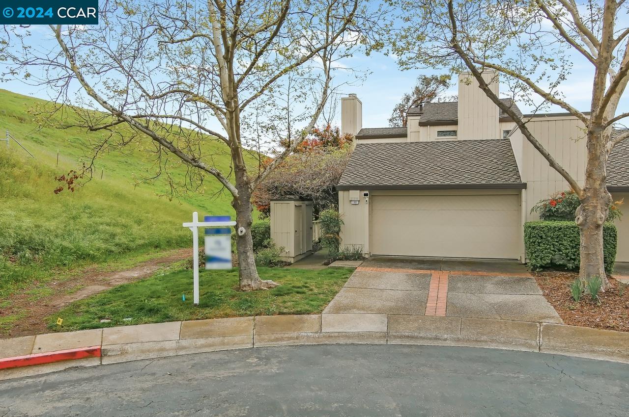1801 Lamplight Ct