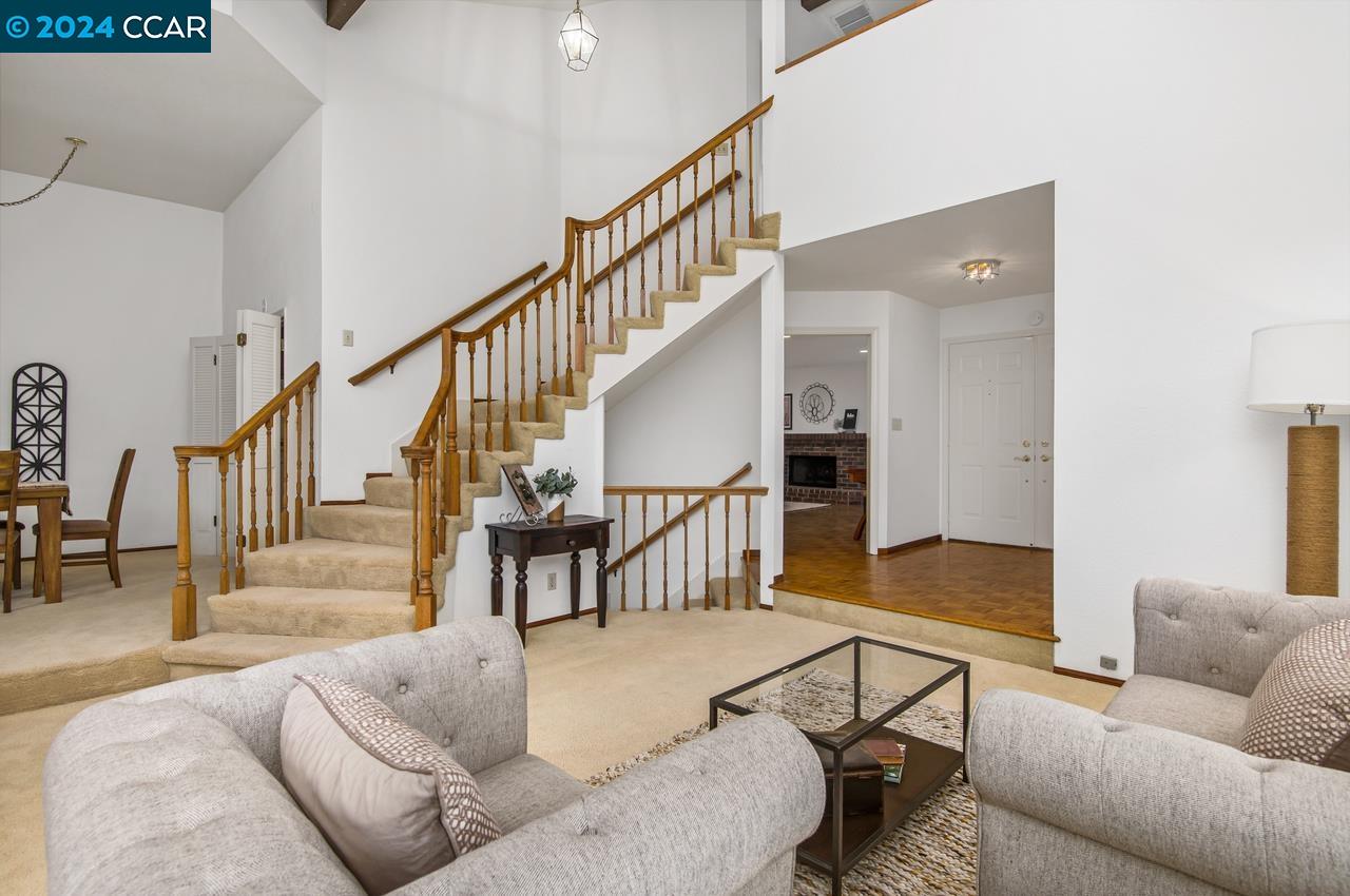 1801 Lamplight Ct