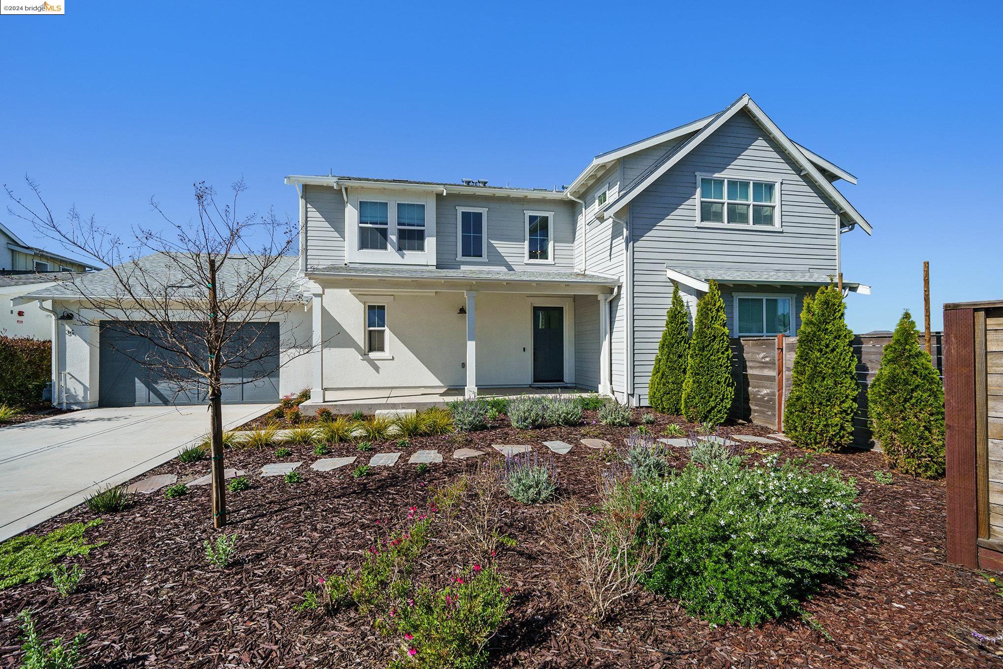 34 Grey Whale Pl