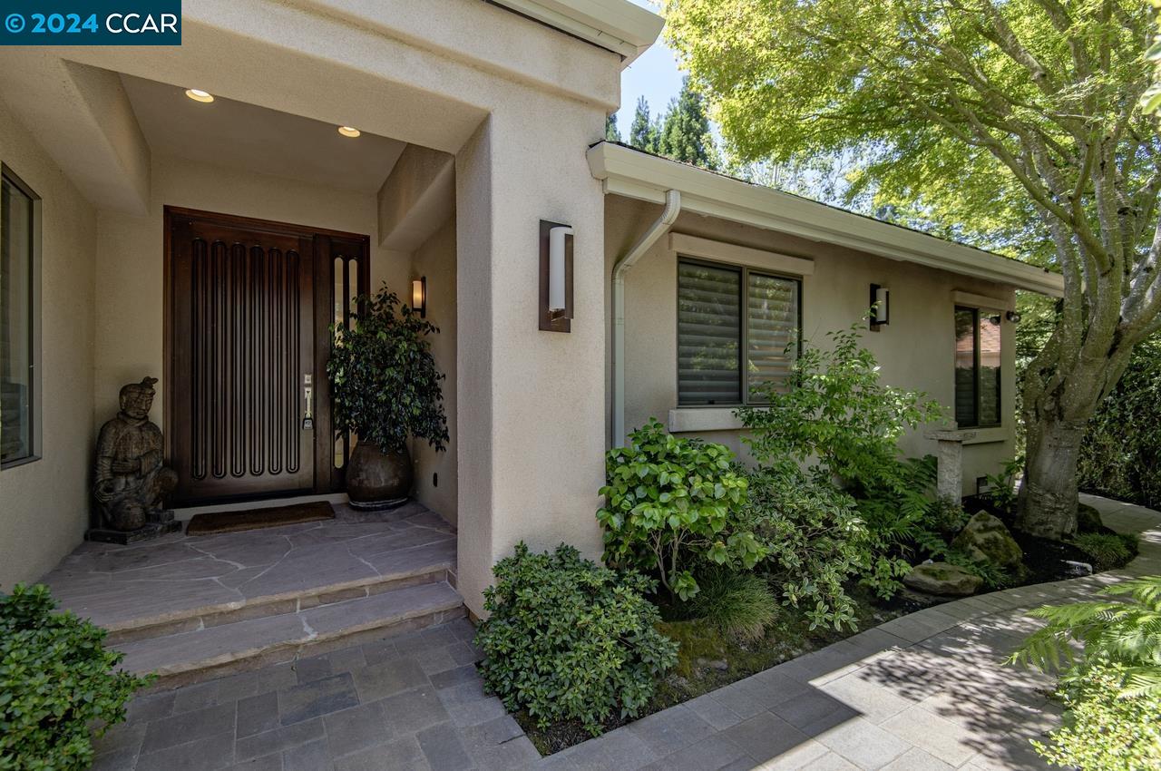 25 Deer Meadow Pl