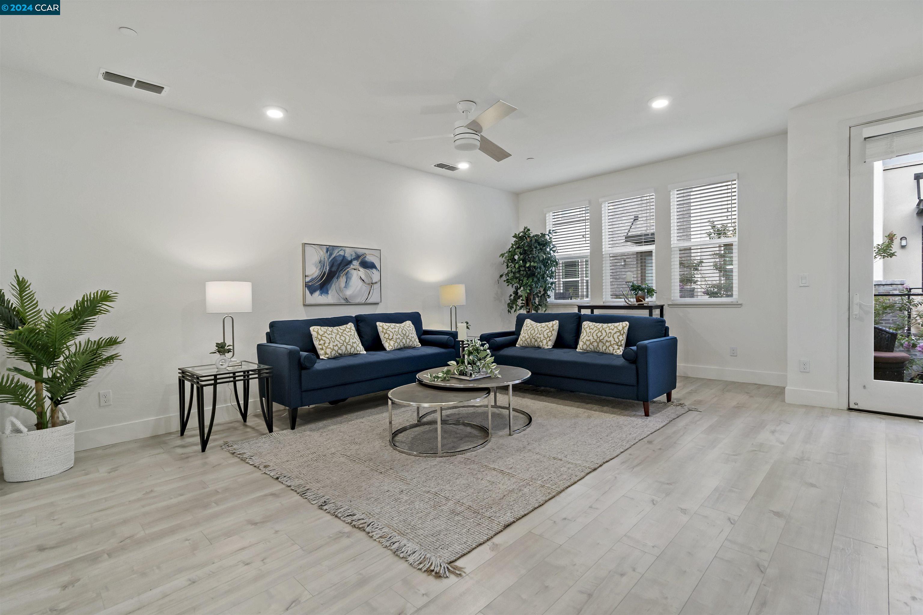 564 San Martin Ter # 4