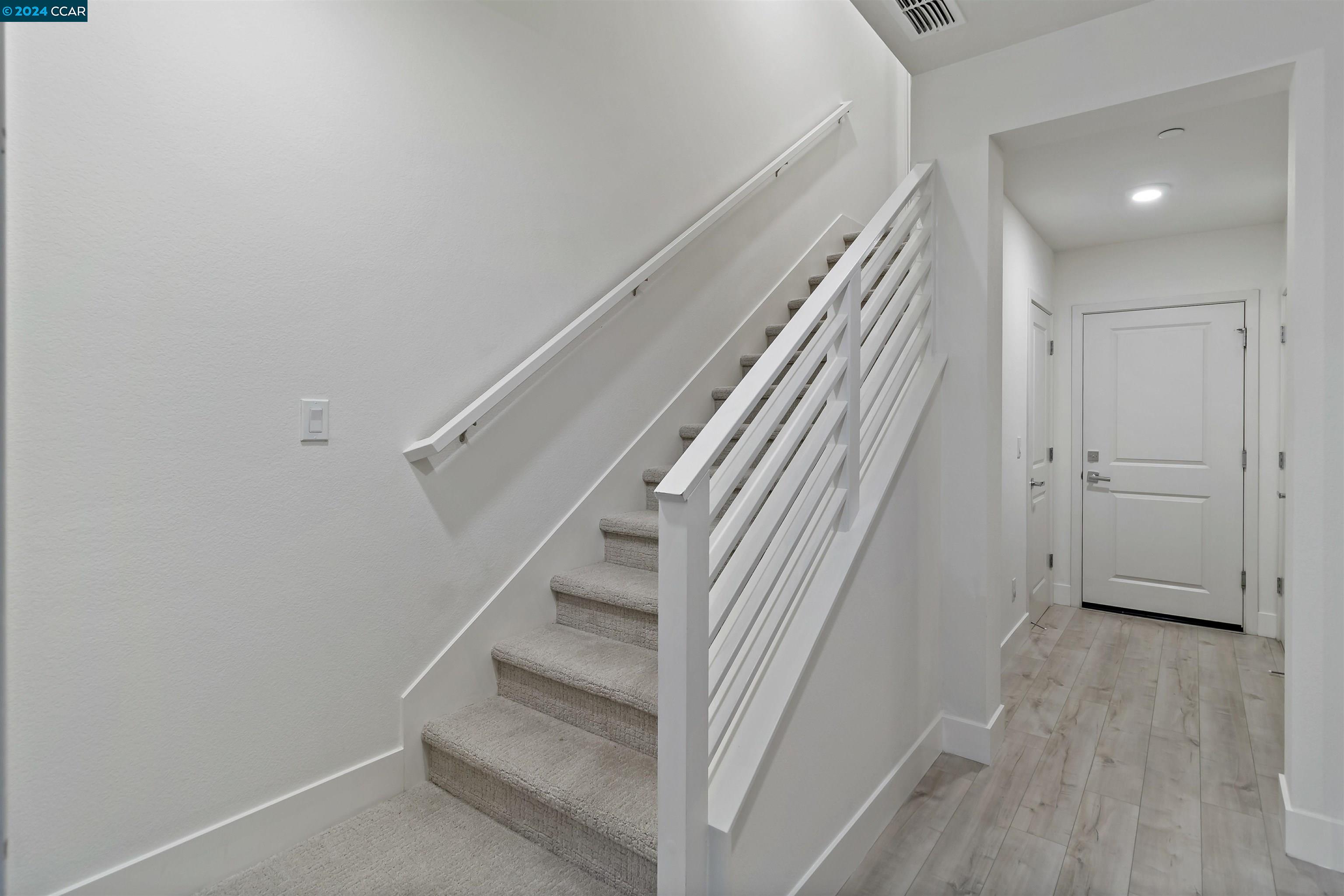 564 San Martin Ter # 4