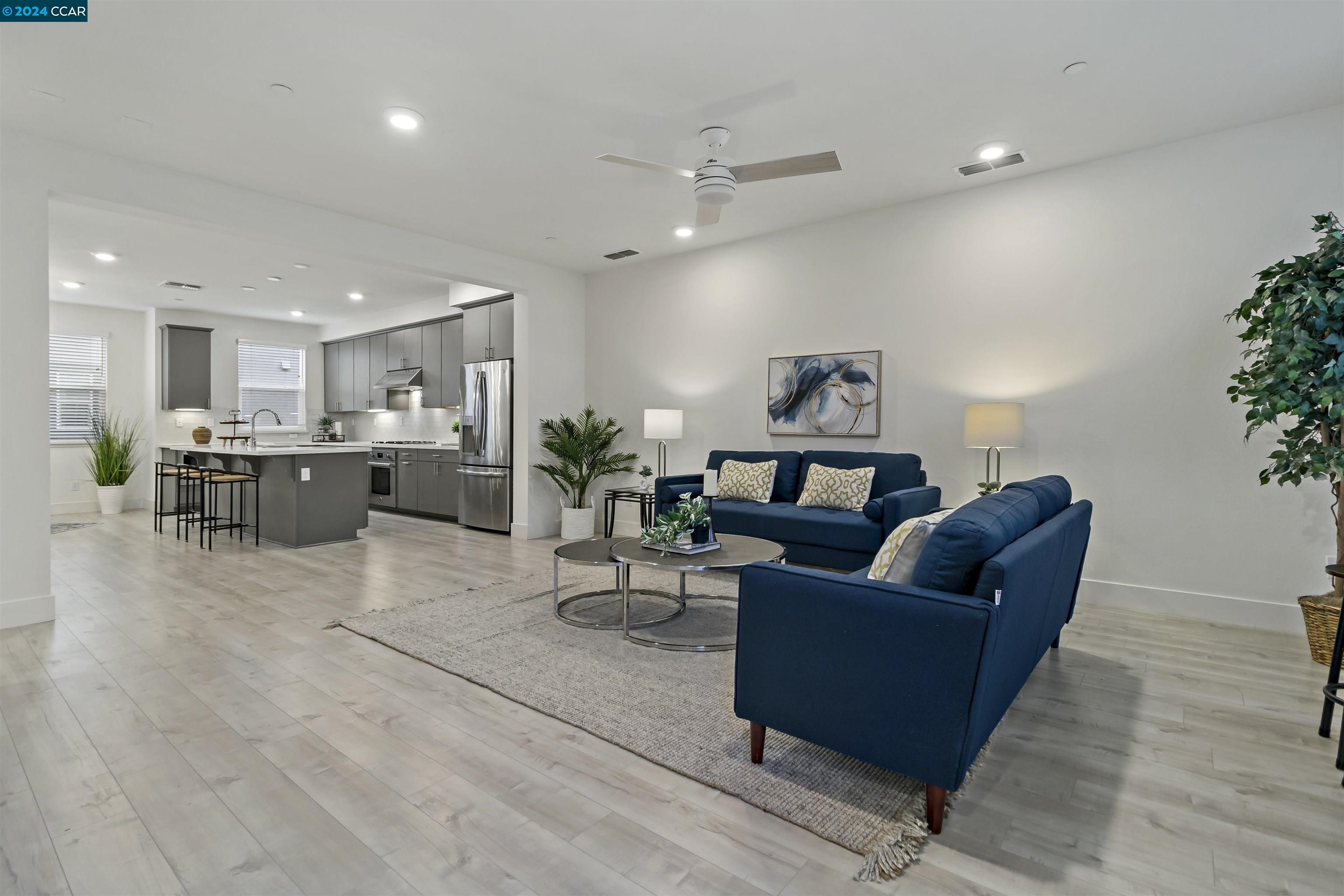 564 San Martin Ter # 4