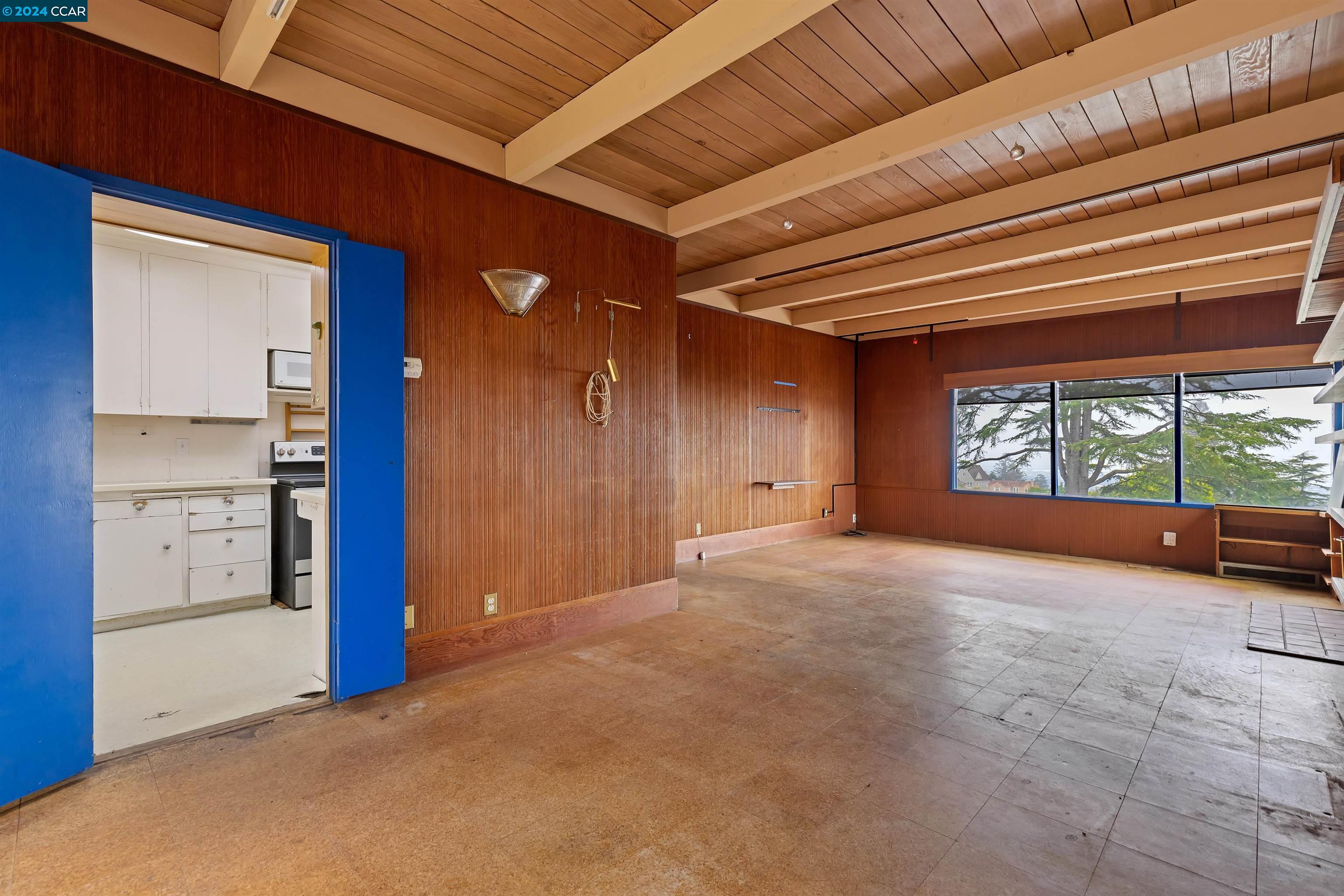 411 Vassar Ave