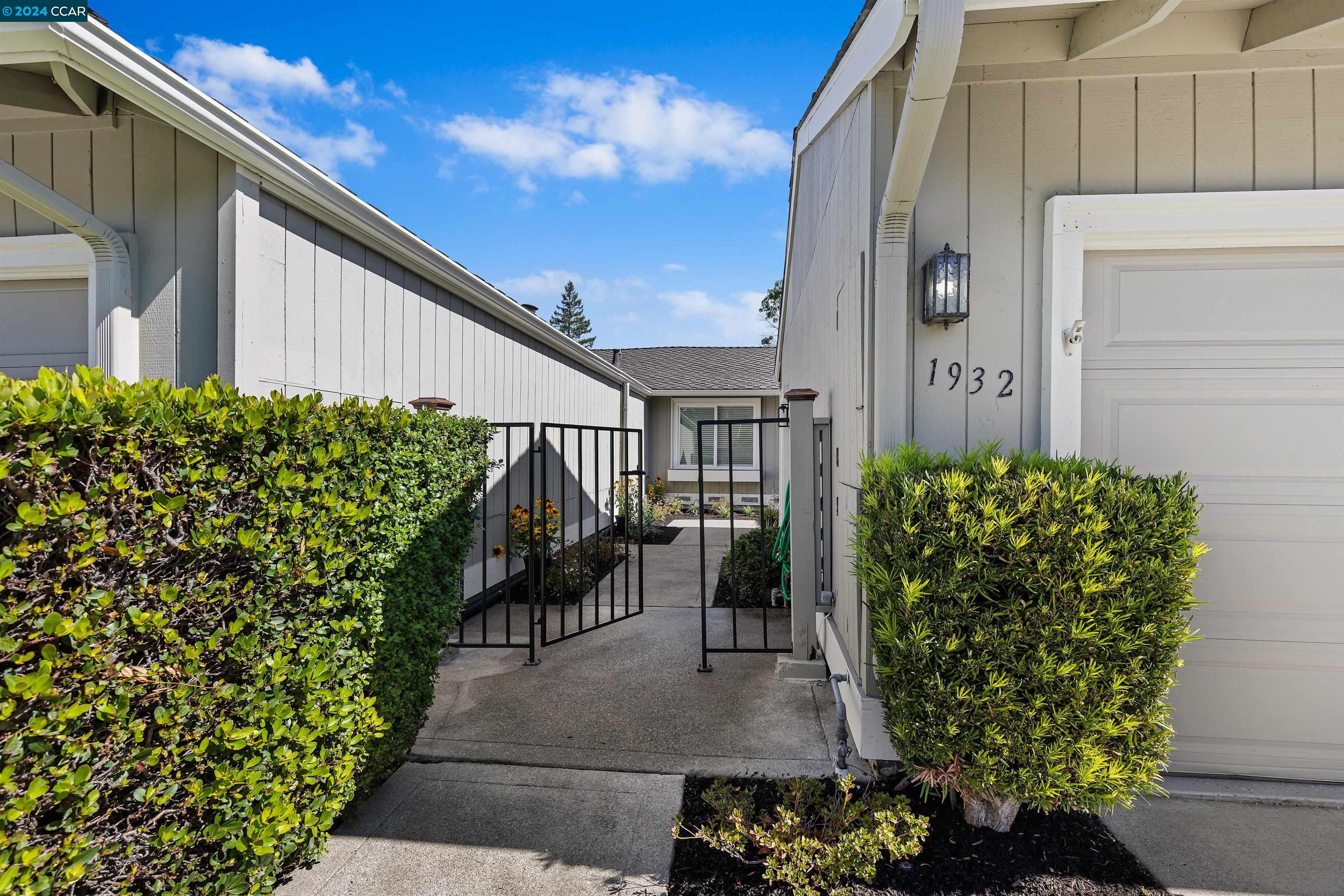 1932 Rancho Verde Circle E