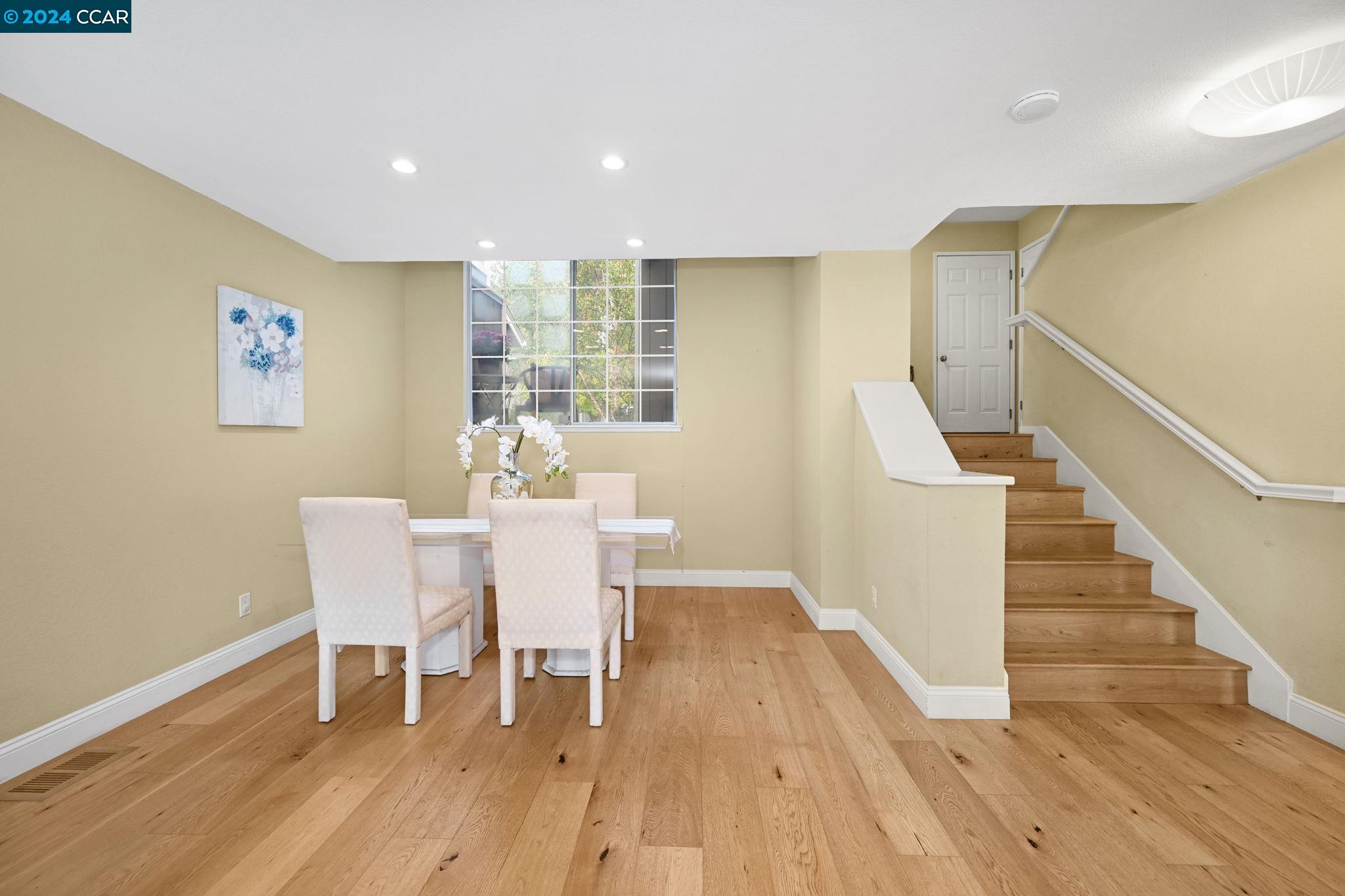 248 Hillcrest Ct