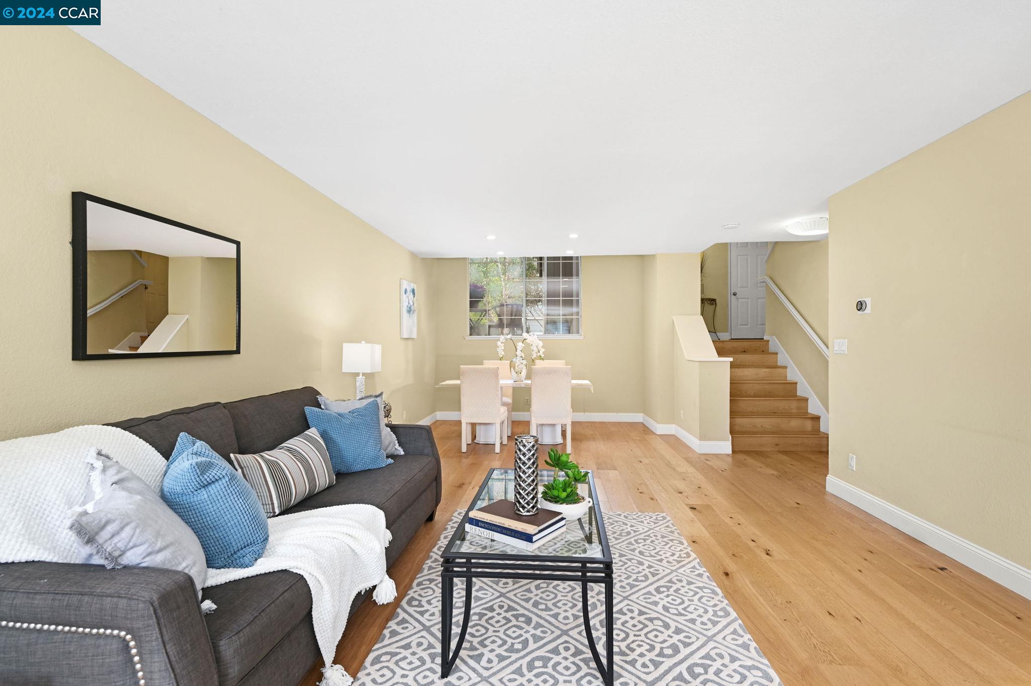 248 Hillcrest Ct