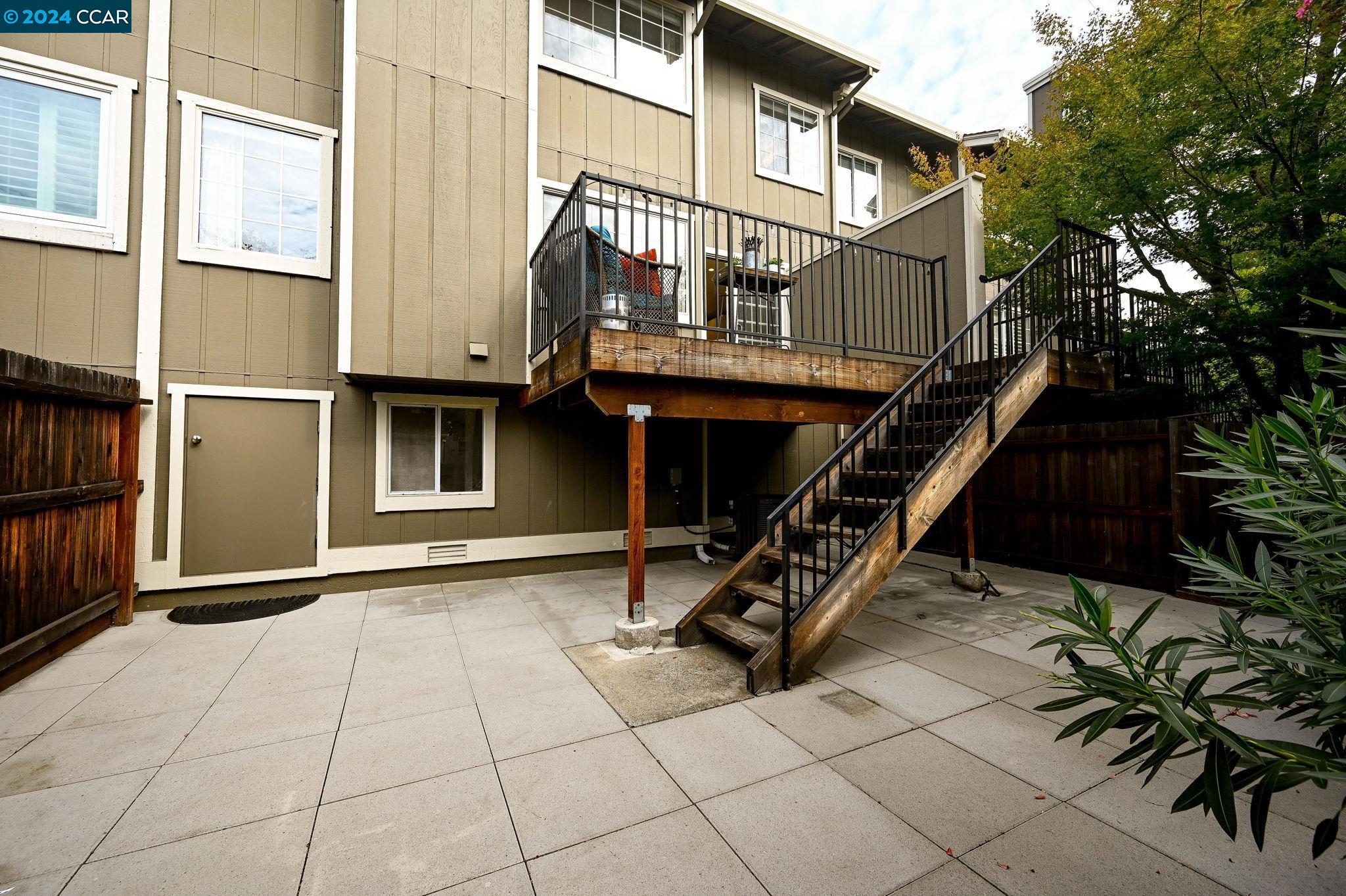 248 Hillcrest Ct