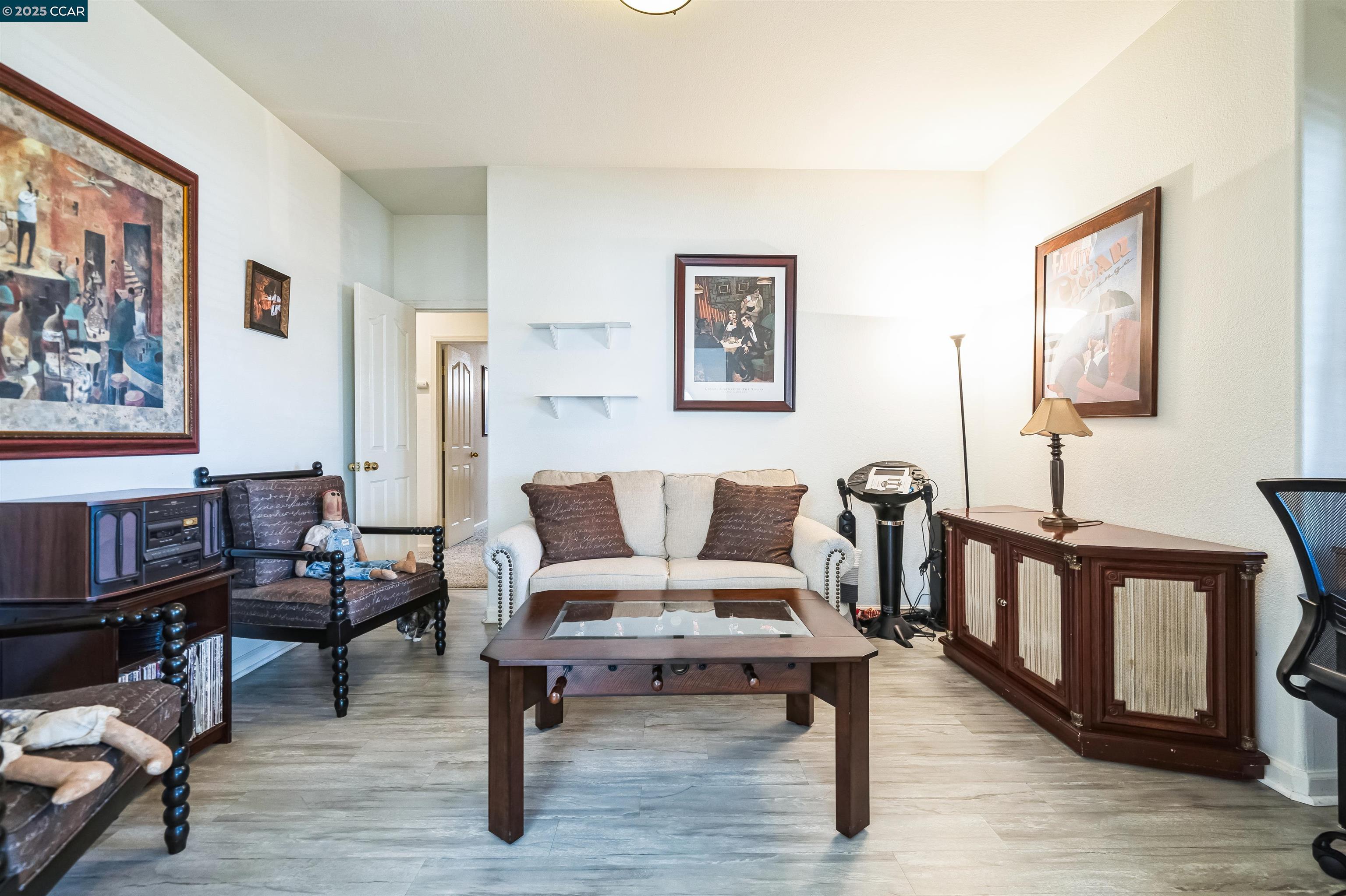 2408 Greentree Ct