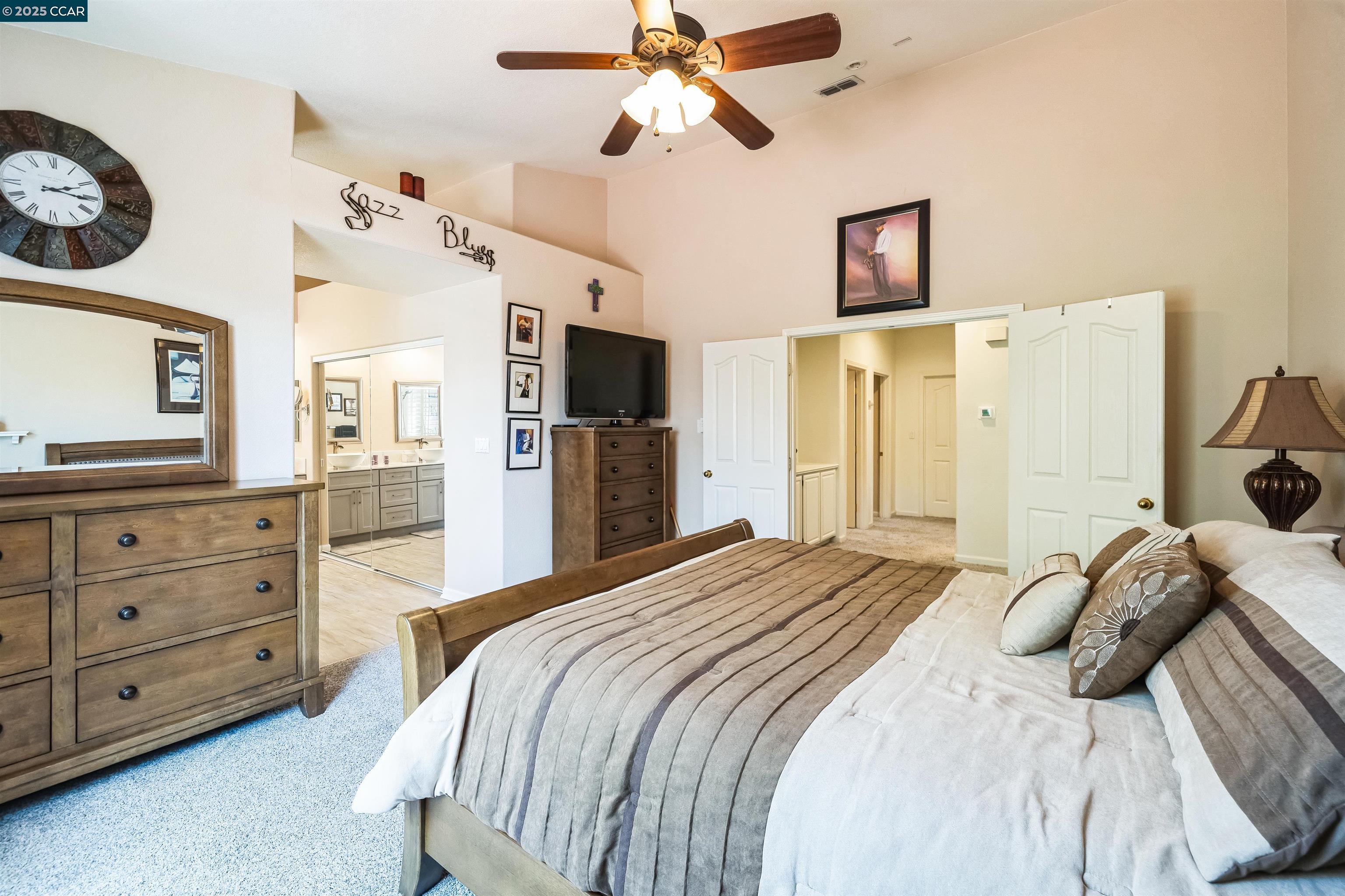 2408 Greentree Ct