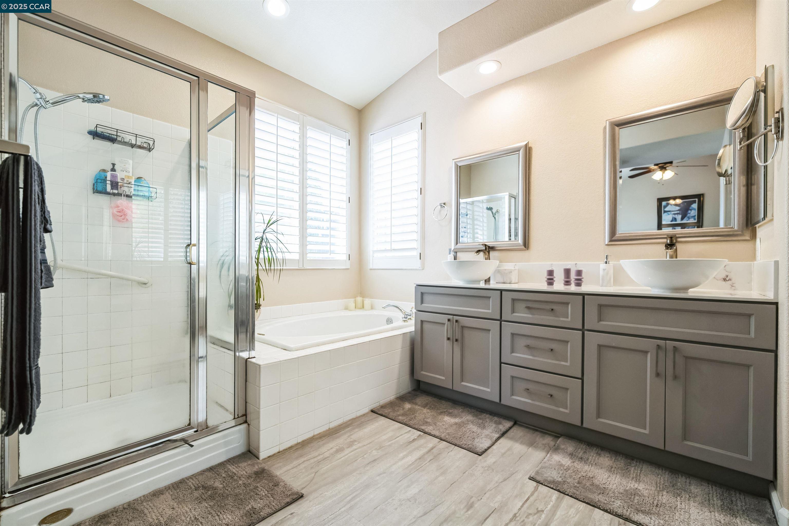 2408 Greentree Ct