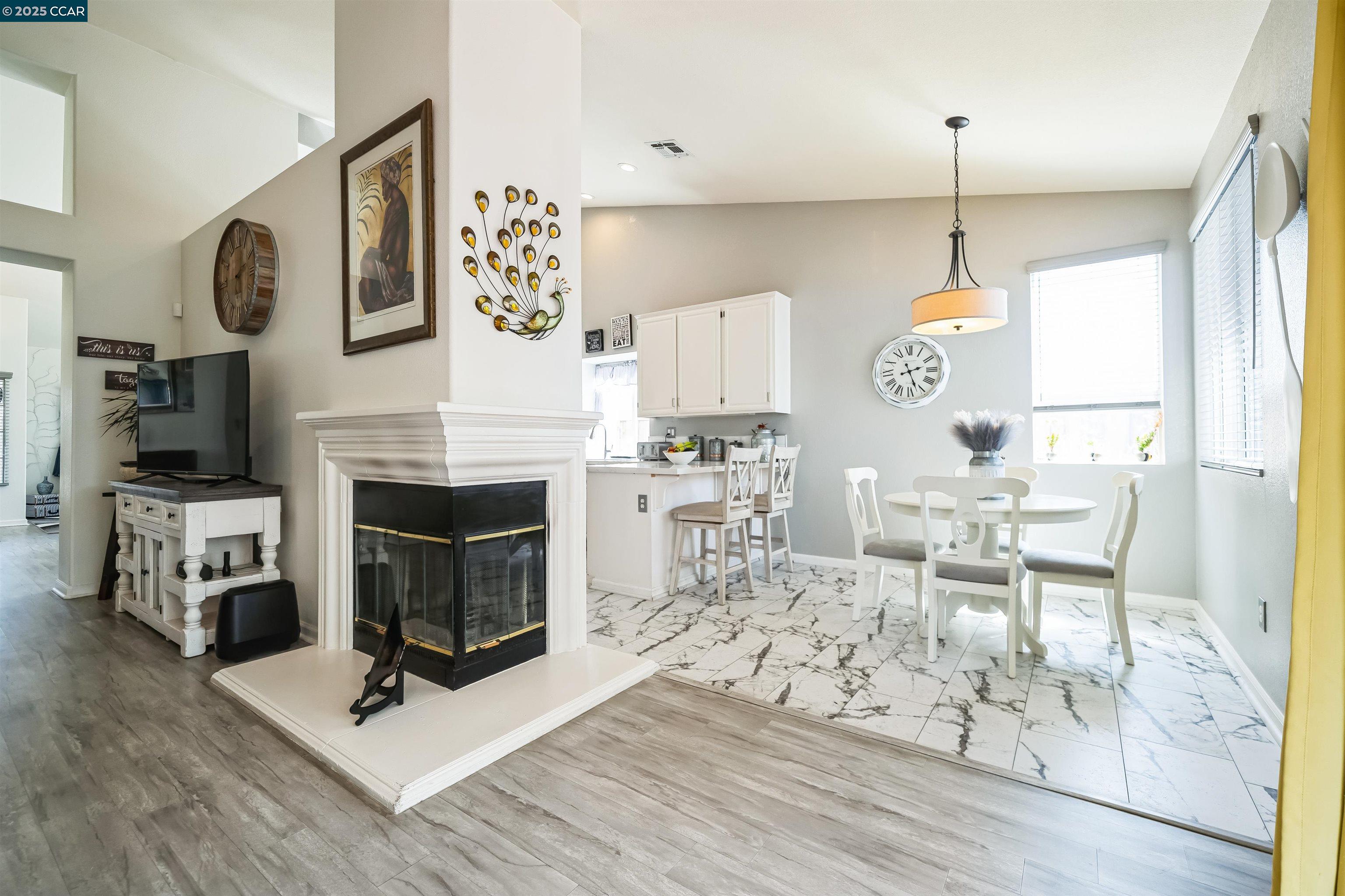 2408 Greentree Ct
