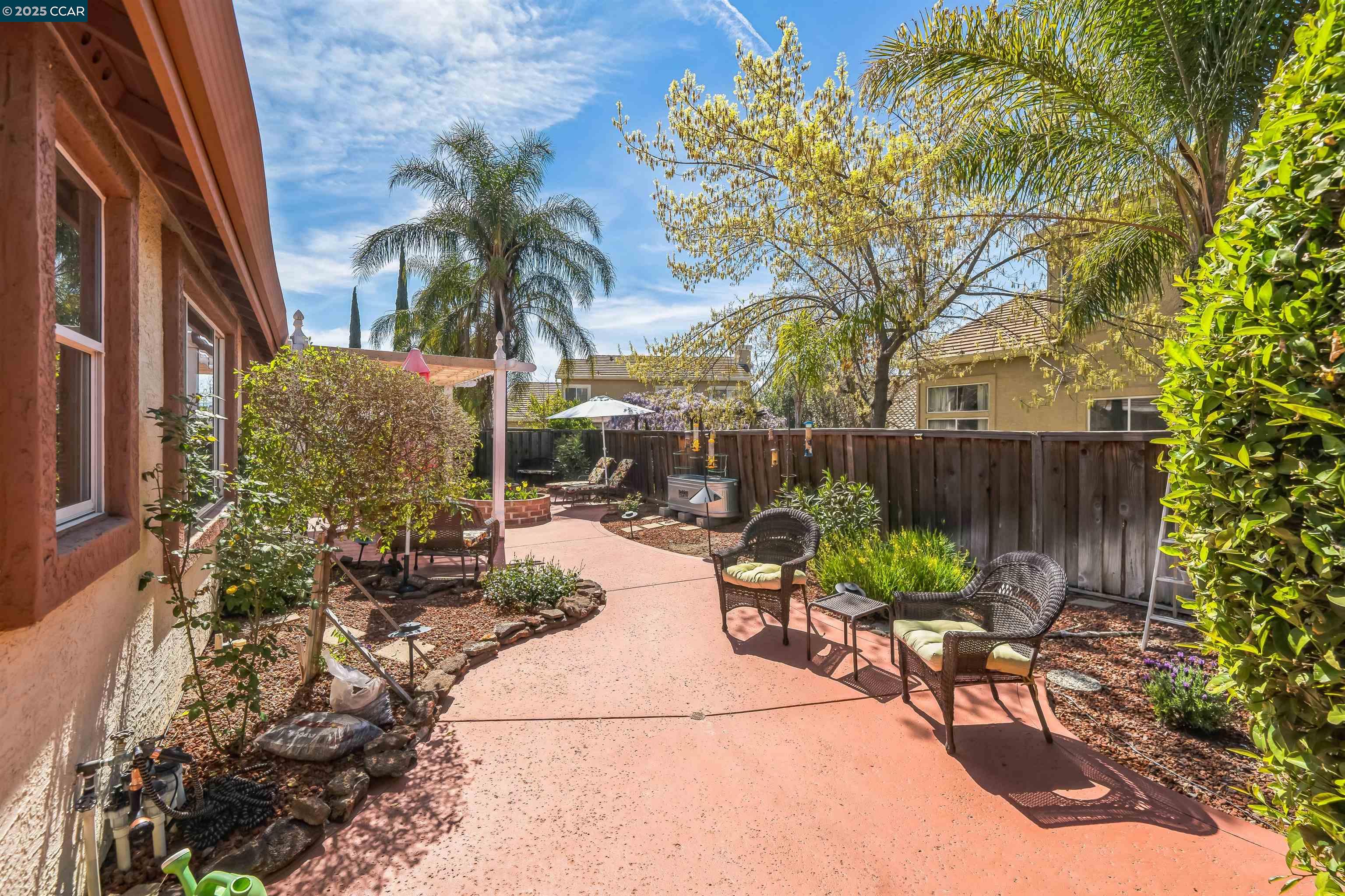 2408 Greentree Ct