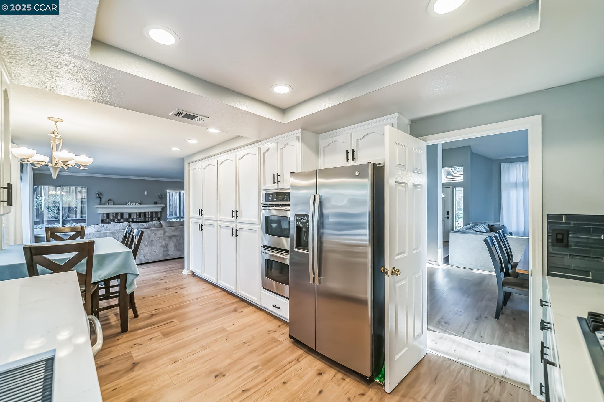 4466 Rock Island Dr