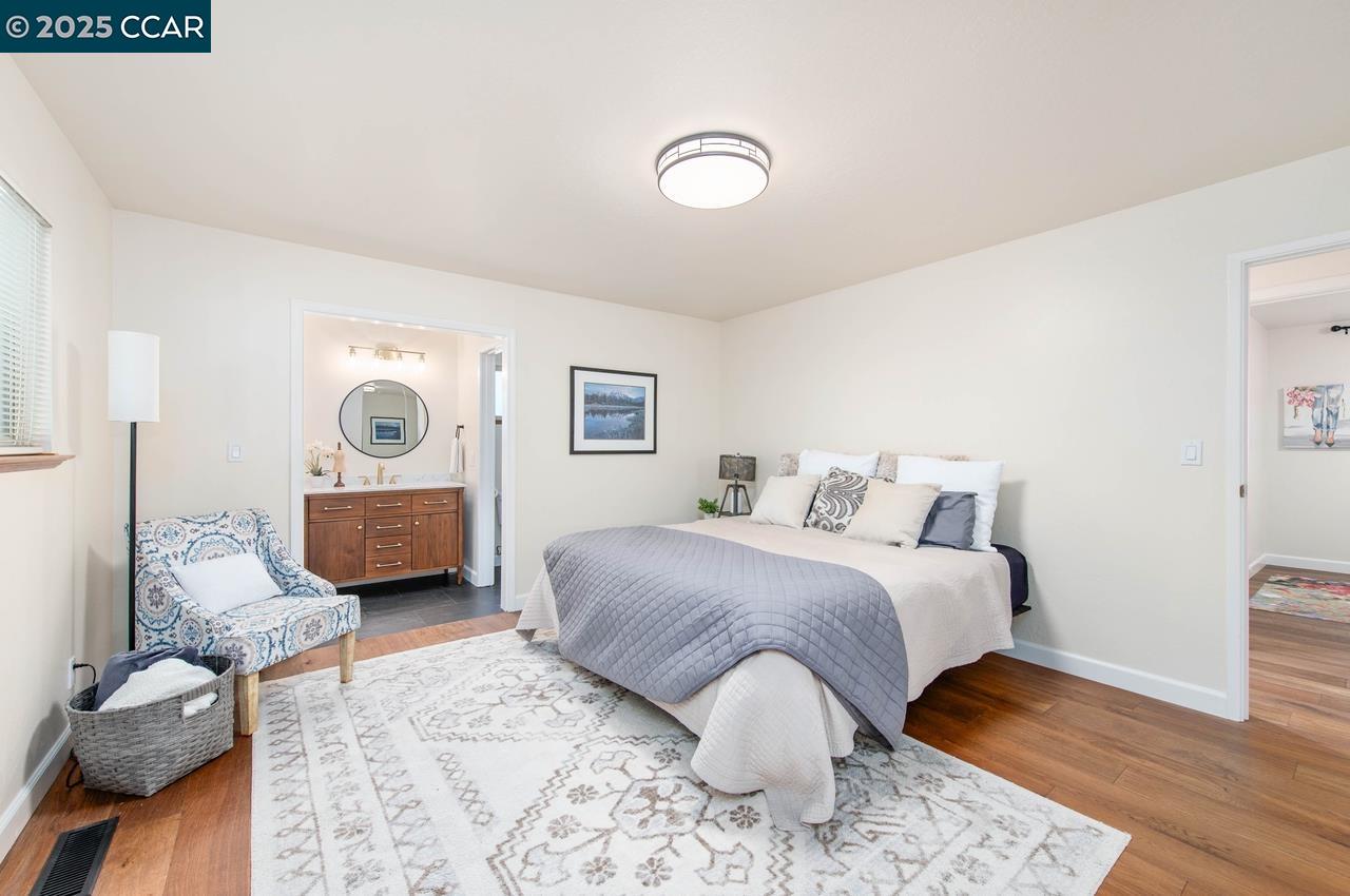 1209 Redlands Way