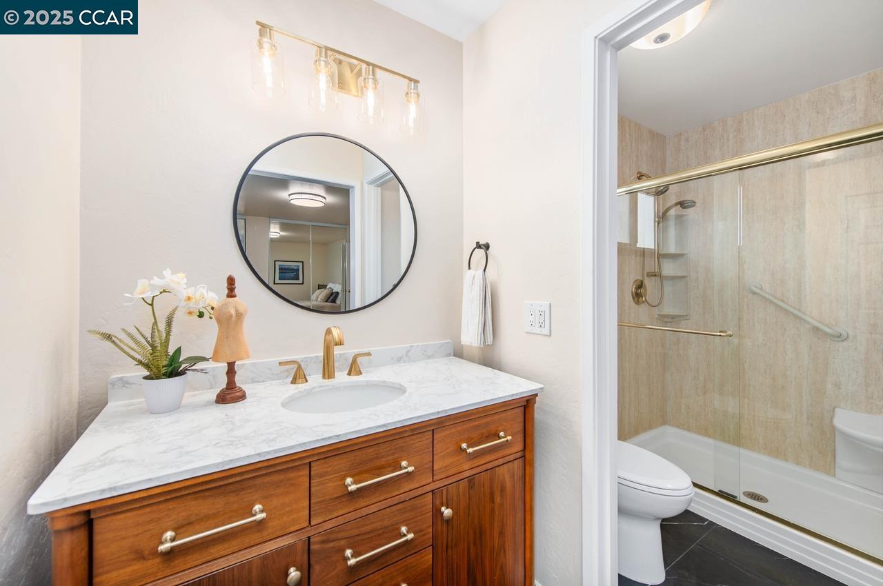 1209 Redlands Way