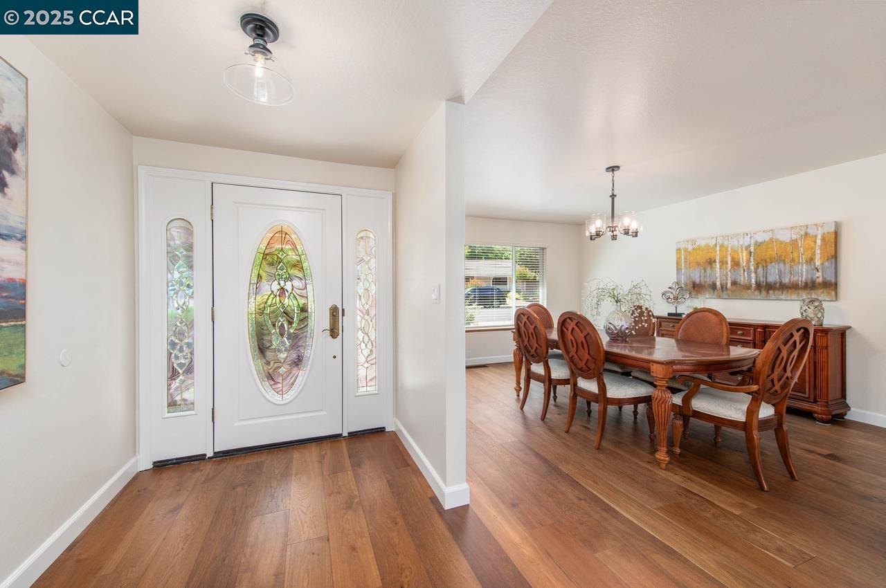 1209 Redlands Way