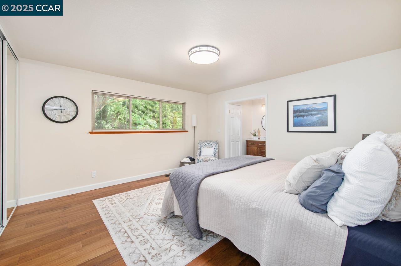 1209 Redlands Way