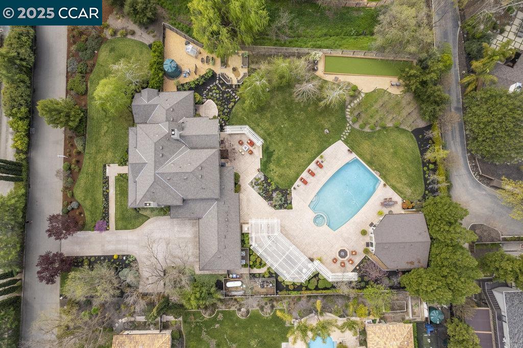 21 Meadow Lake Dr