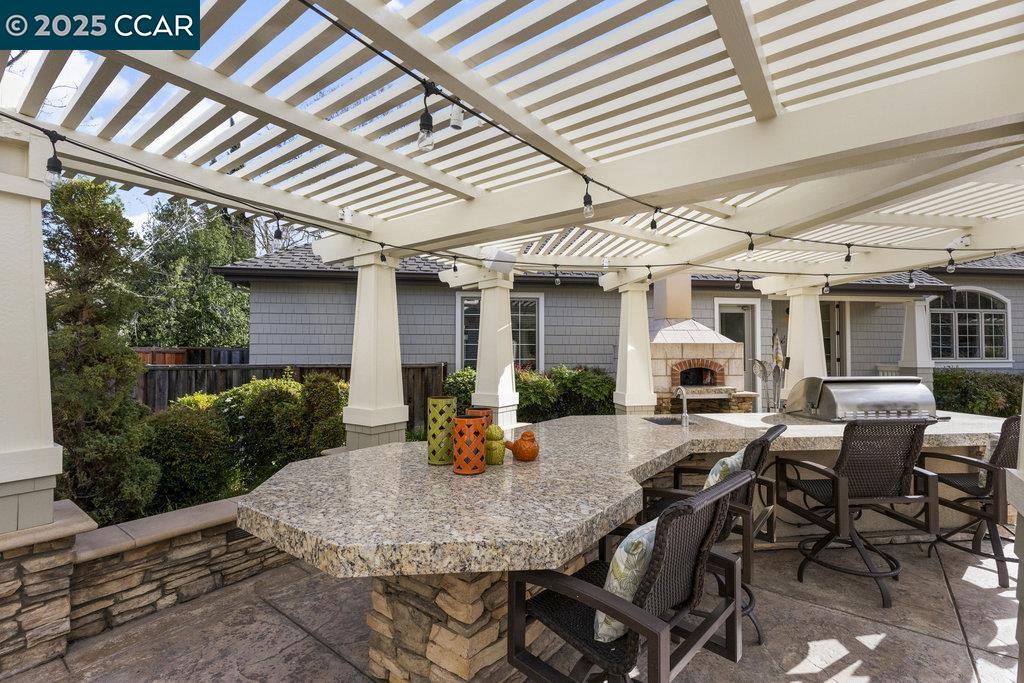 21 Meadow Lake Dr