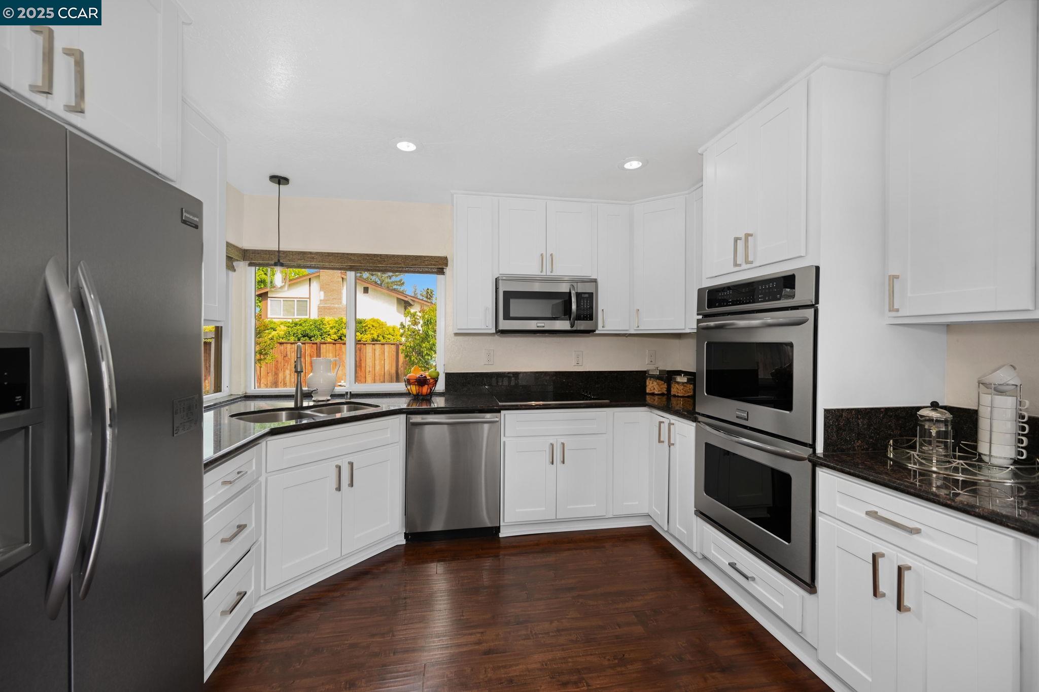 3220 Diablo Shadow Dr