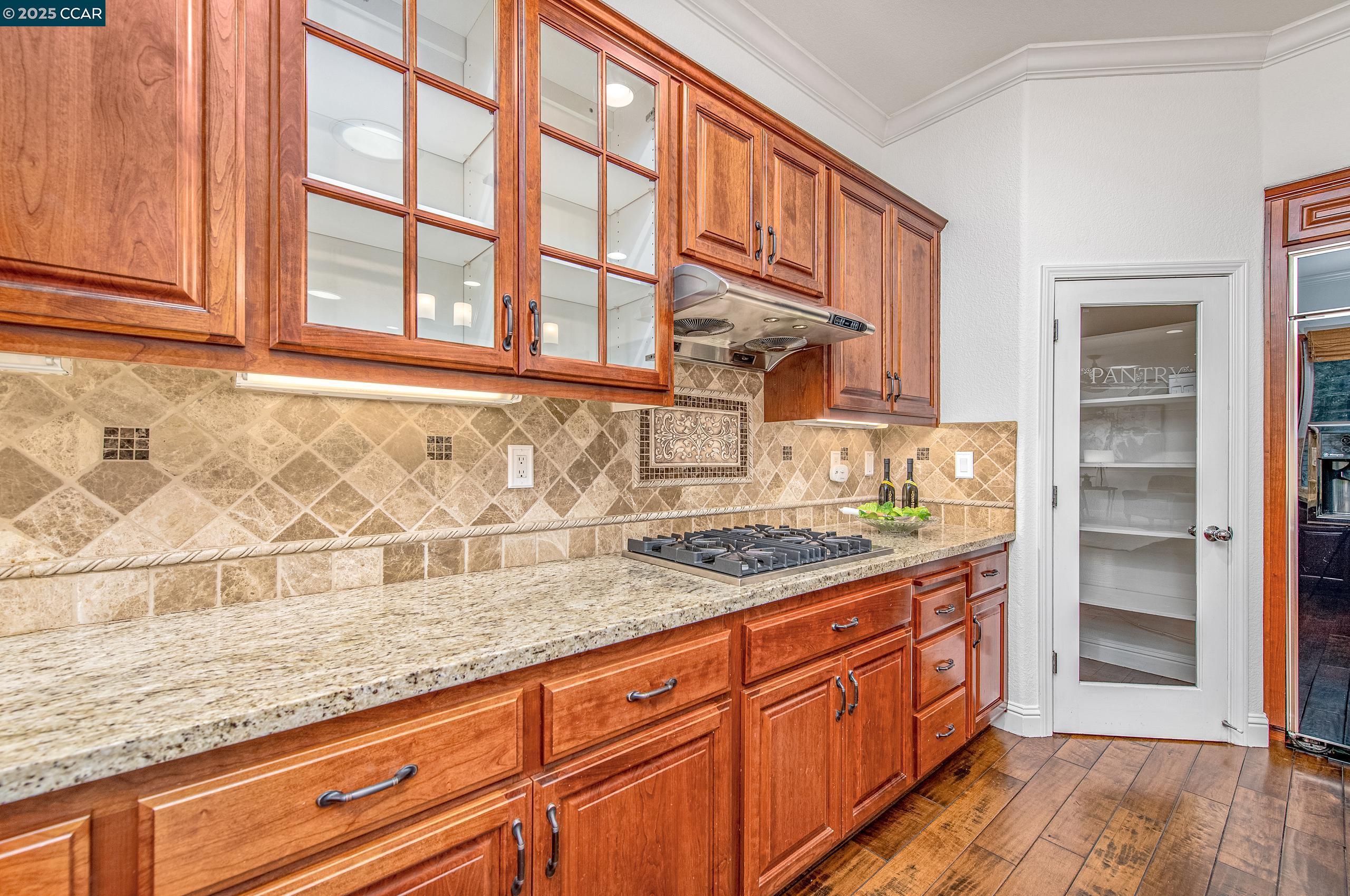 250 Terrazzo Cir