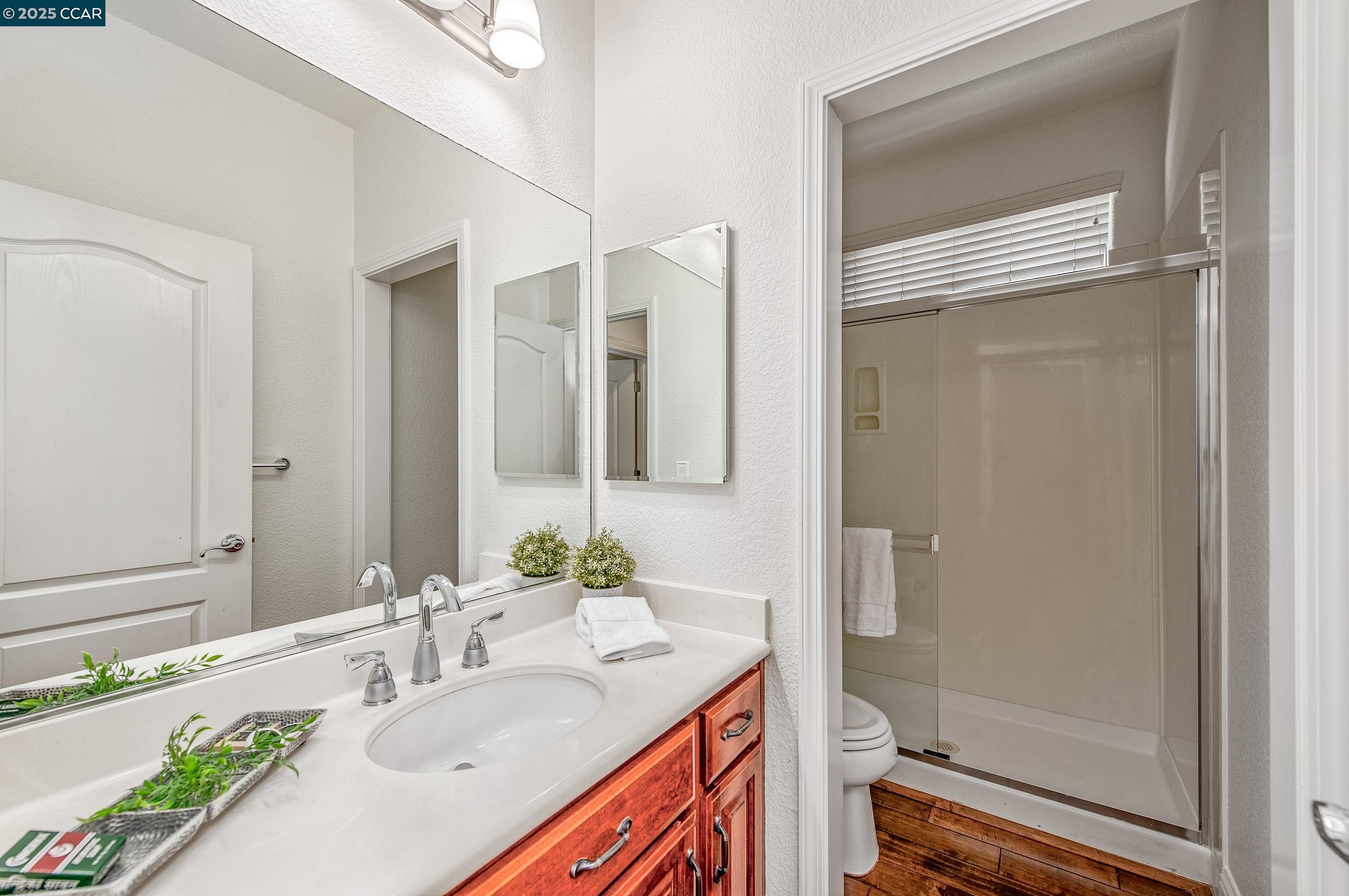 250 Terrazzo Cir