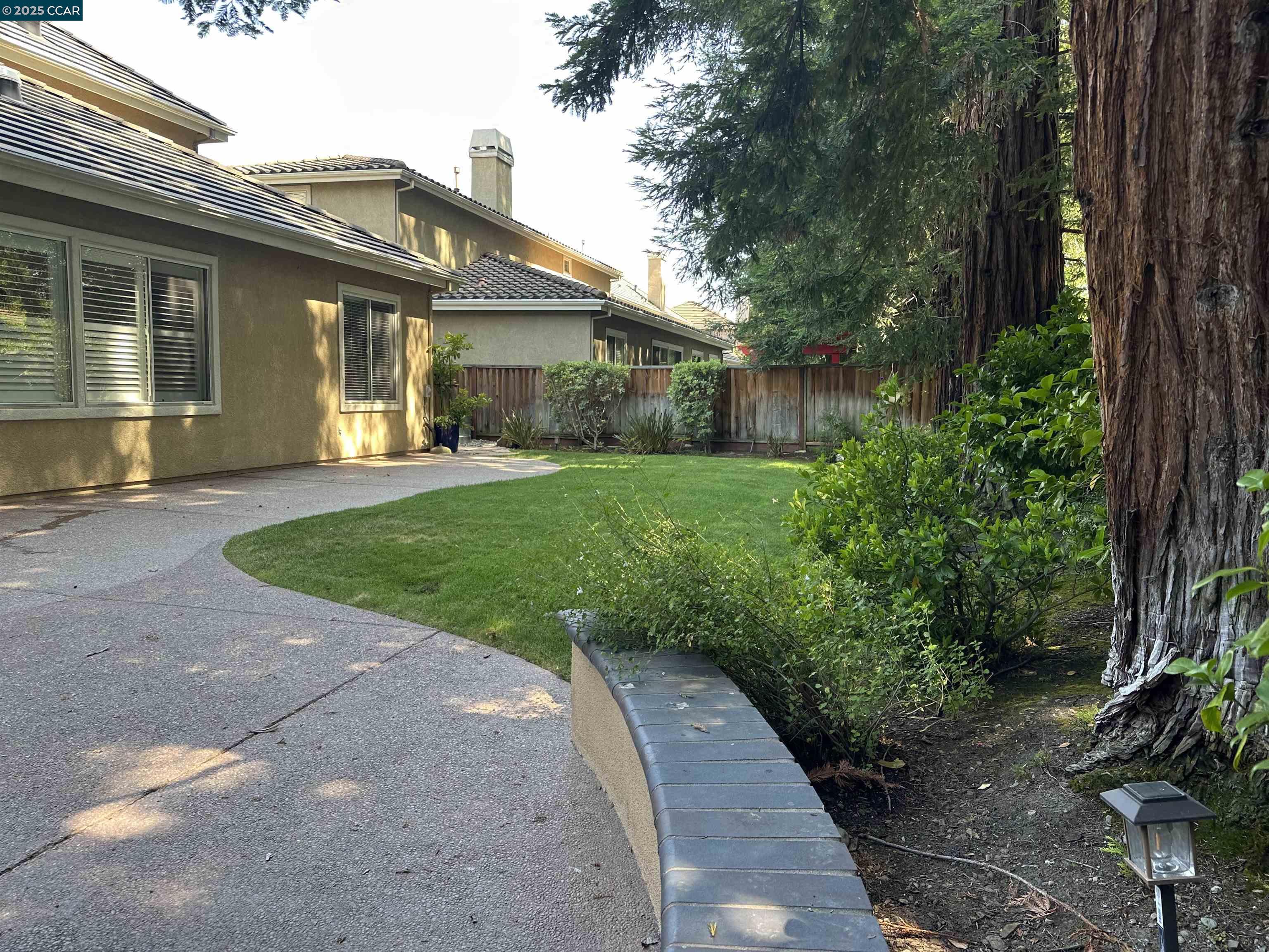 250 Terrazzo Cir