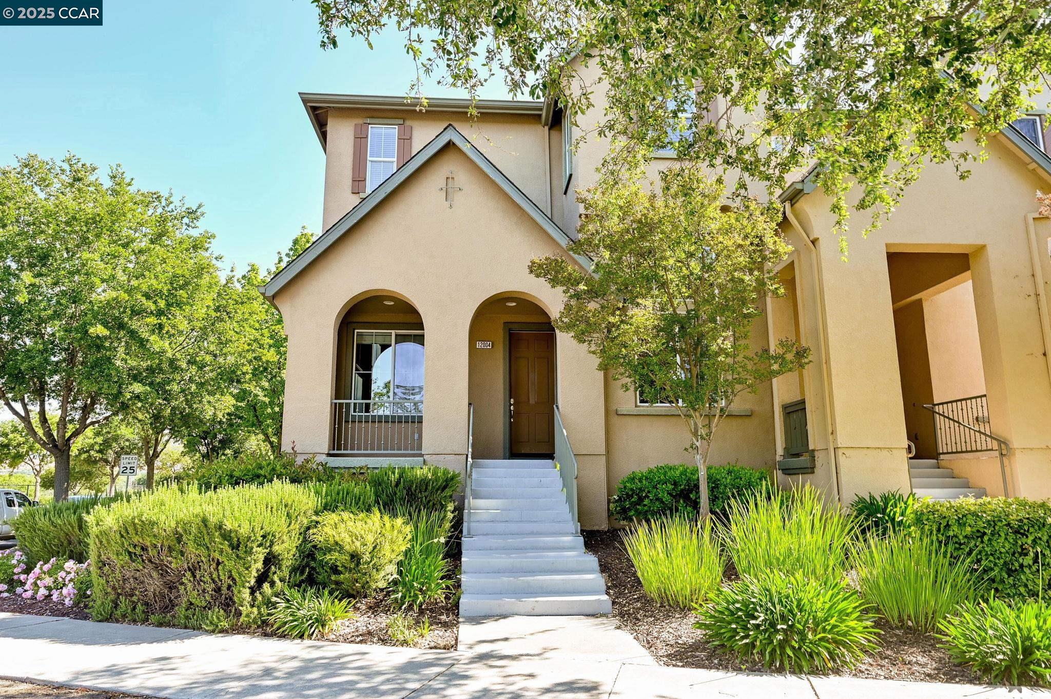 12004 Harcourt Wy